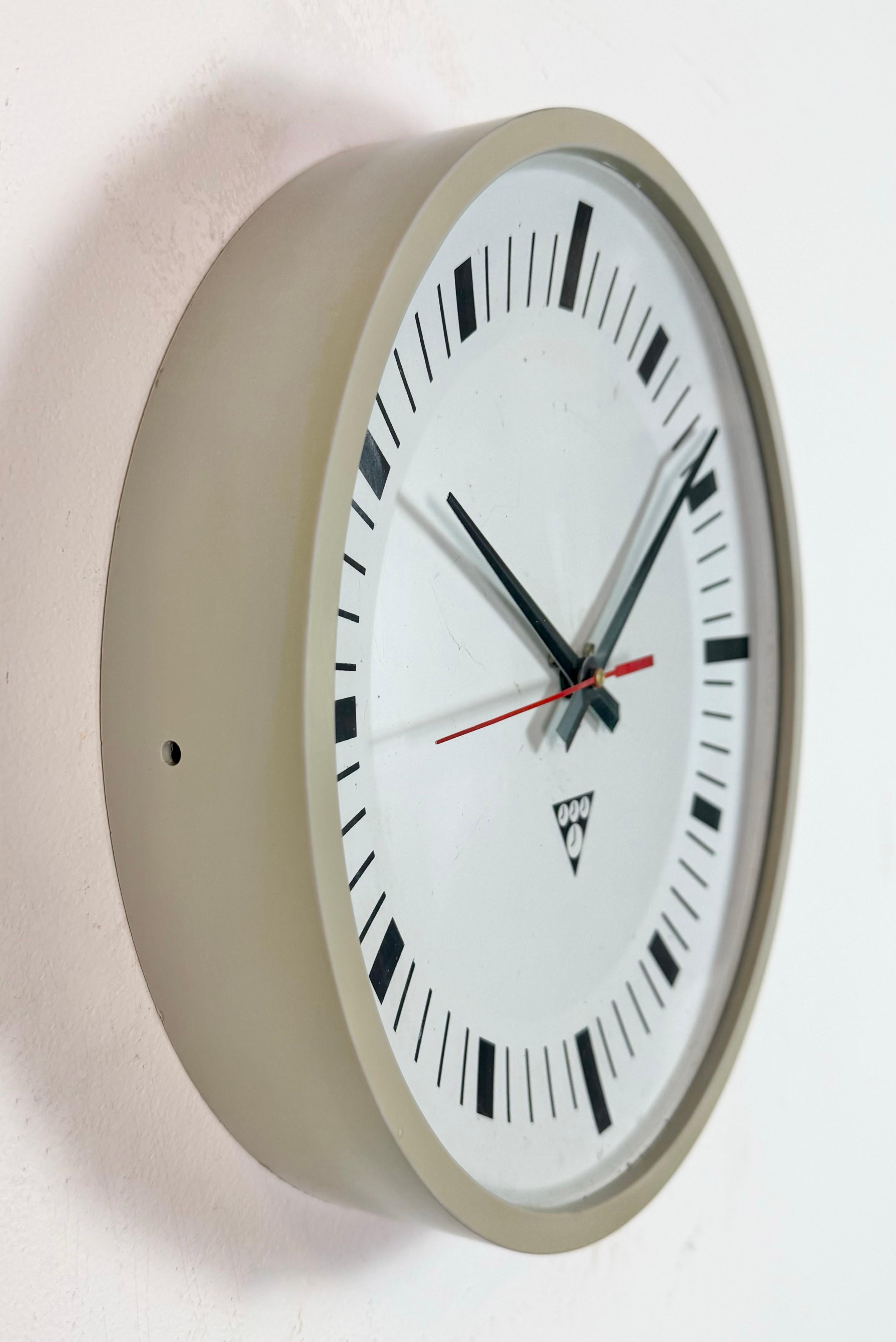 Late 20th Century Industrial Grey Bakelite Wall Clock From Pragotron, 1970s For Sale