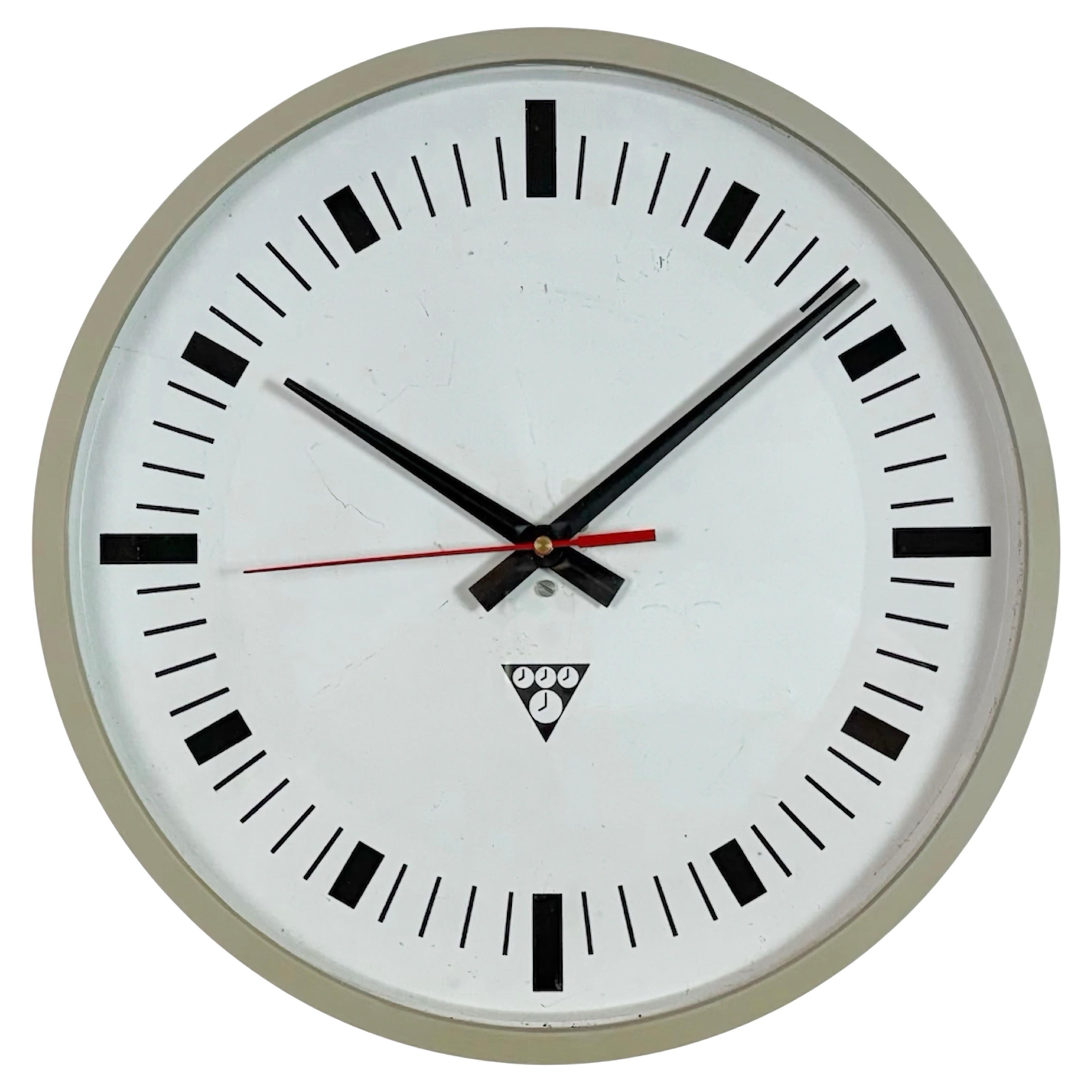 Industrial Grey Bakelite Wall Clock From Pragotron, 1970s For Sale