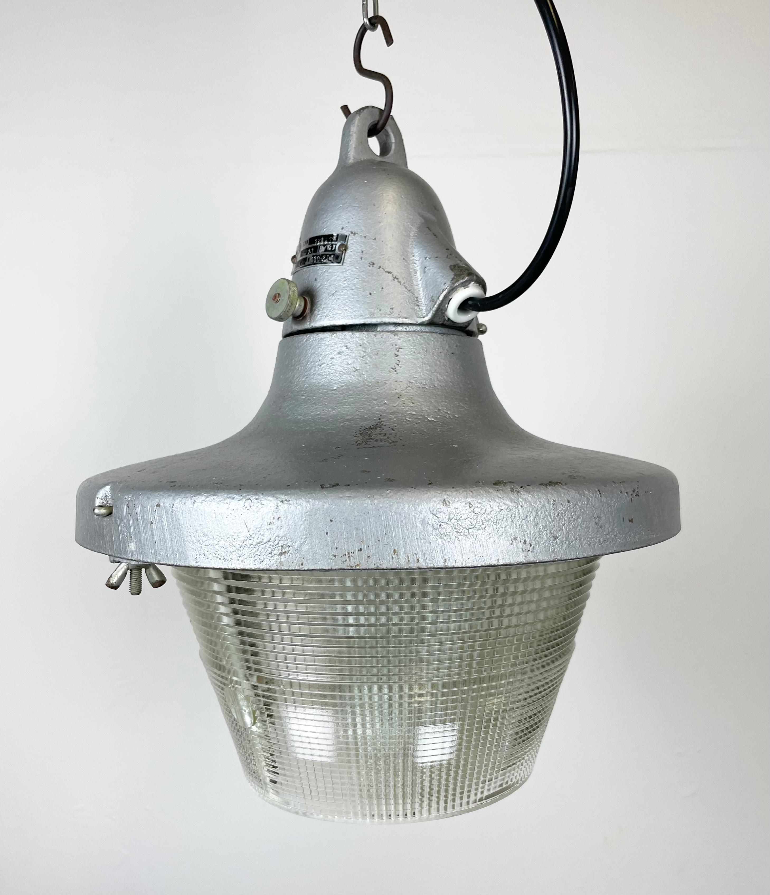 20th Century Industrial Silver Cast Aluminium Light with Striped Glass, 1950s For Sale