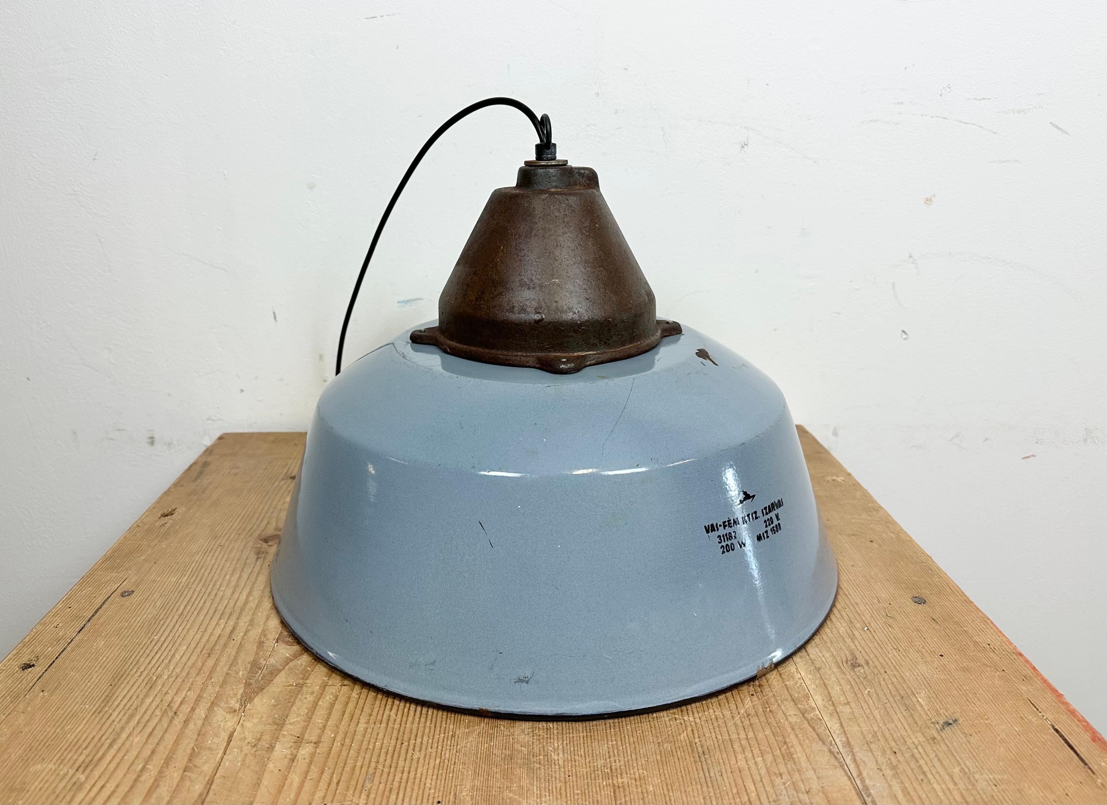 Industrial Grey Enamel and Cast Iron Pendant Light, 1960s For Sale 9