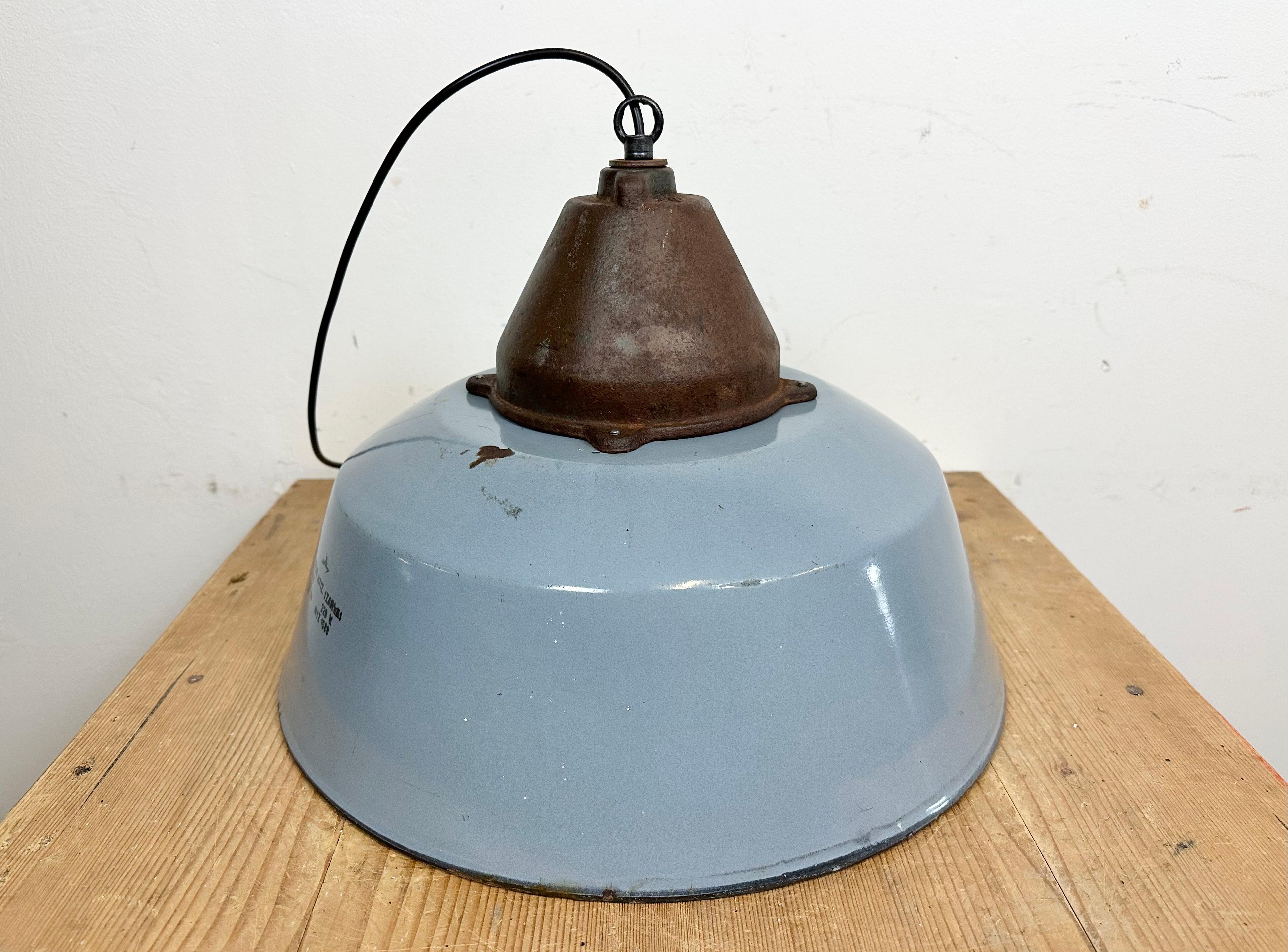 Industrial Grey Enamel and Cast Iron Pendant Light, 1960s For Sale 11