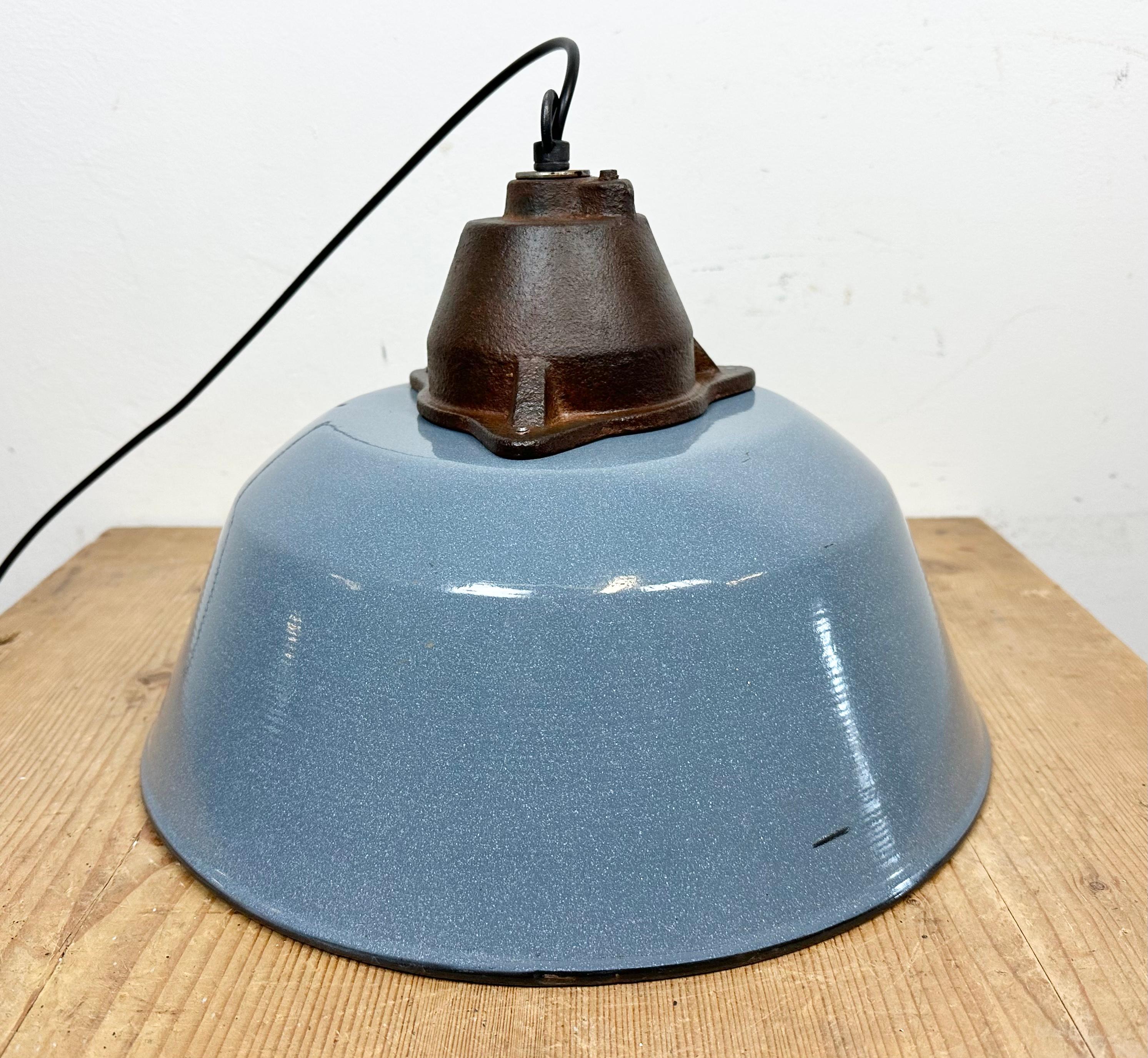 Industrial Grey Enamel and Cast Iron Pendant Light with Glass Cover, 1960s For Sale 11