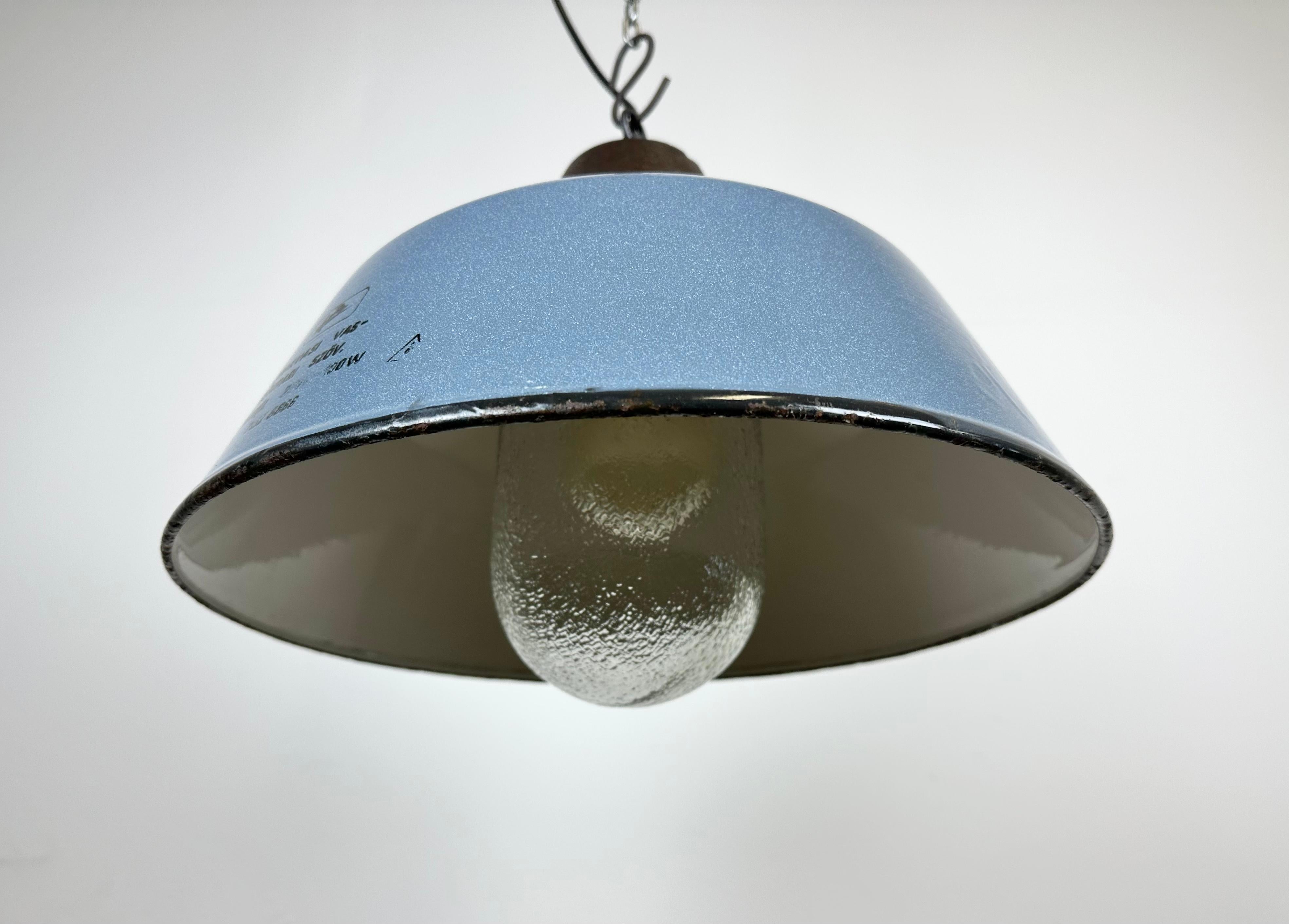 Industrial Grey Enamel and Cast Iron Pendant Light with Glass Cover, 1960s For Sale 3
