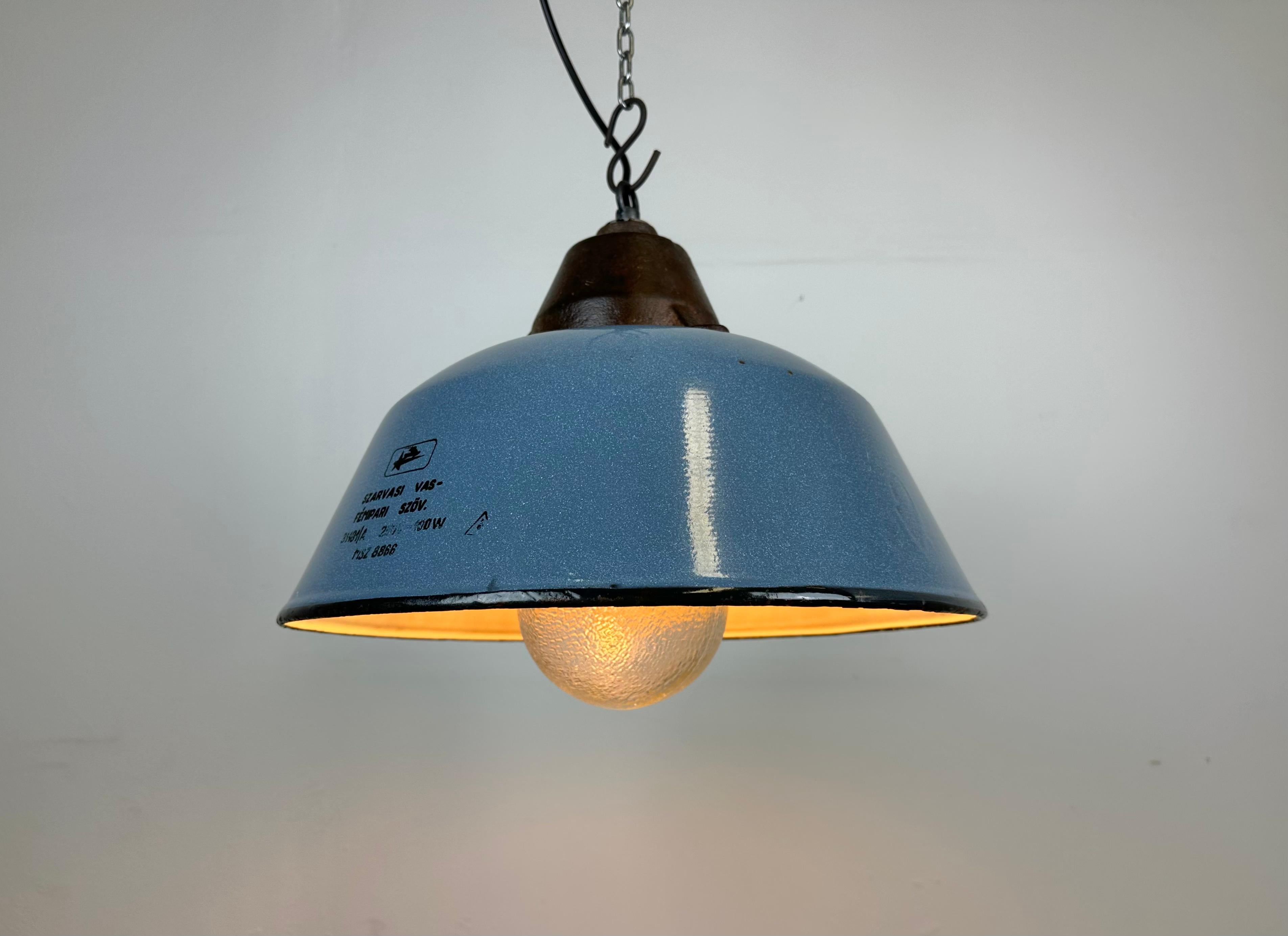 Industrial Grey Enamel and Cast Iron Pendant Light with Glass Cover, 1960s For Sale 4
