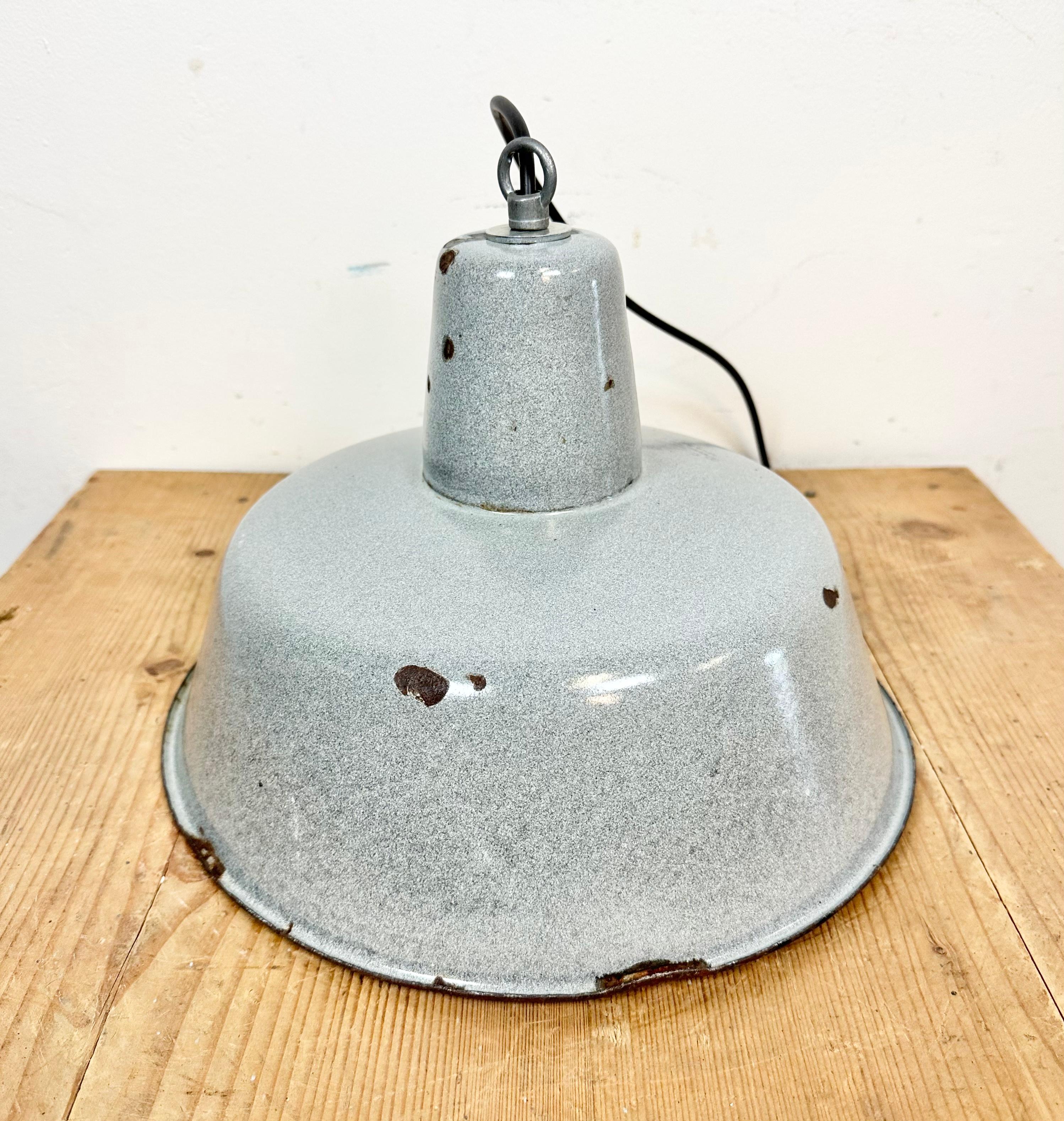 Industrial Grey Enamel Factory Lamp, 1960s For Sale 7