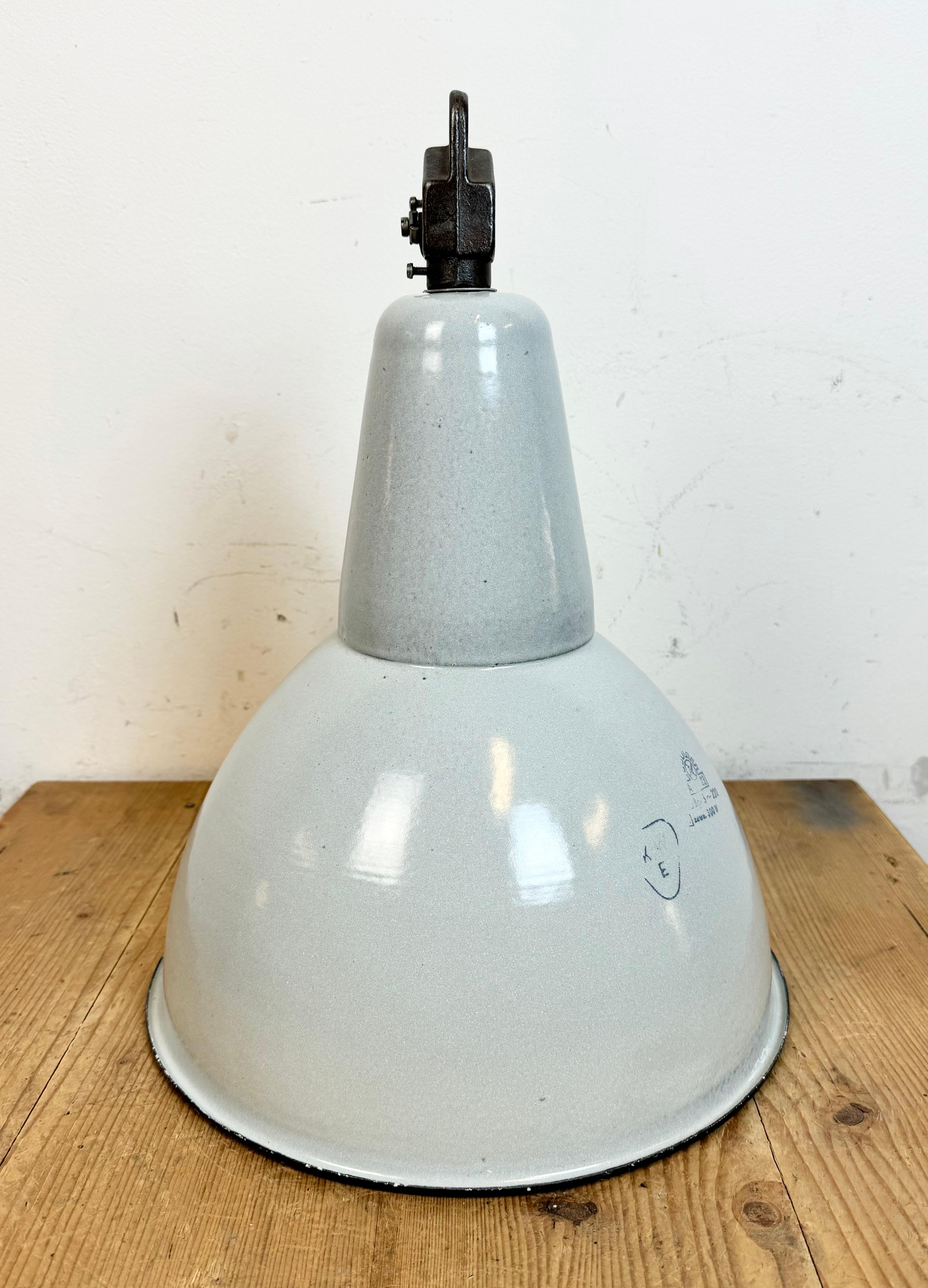 Industrial Grey Enamel Factory Lamp with Cast Iron Top, 1960s For Sale 8