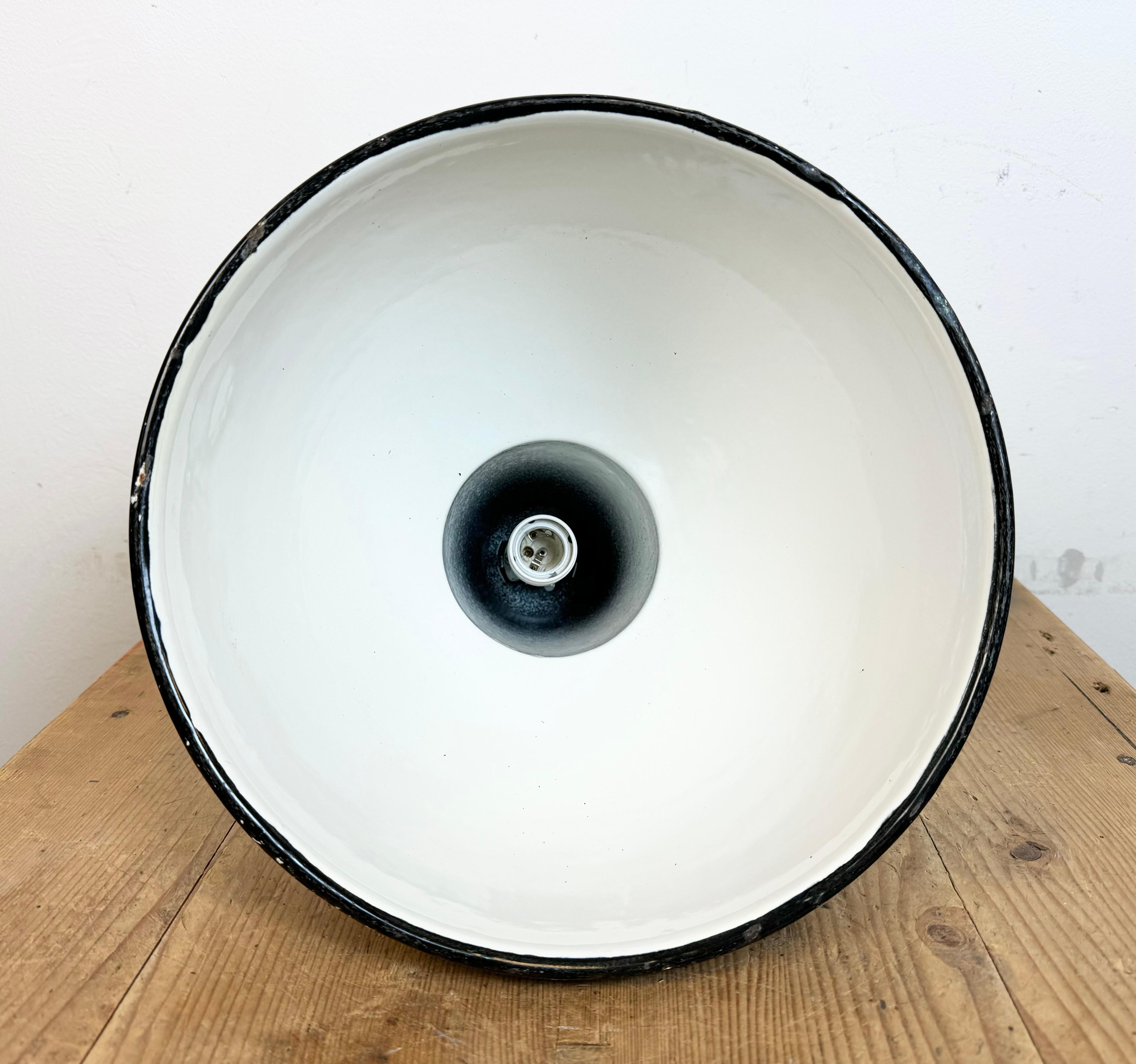 Industrial Grey Enamel Factory Lamp with Cast Iron Top, 1960s For Sale 13