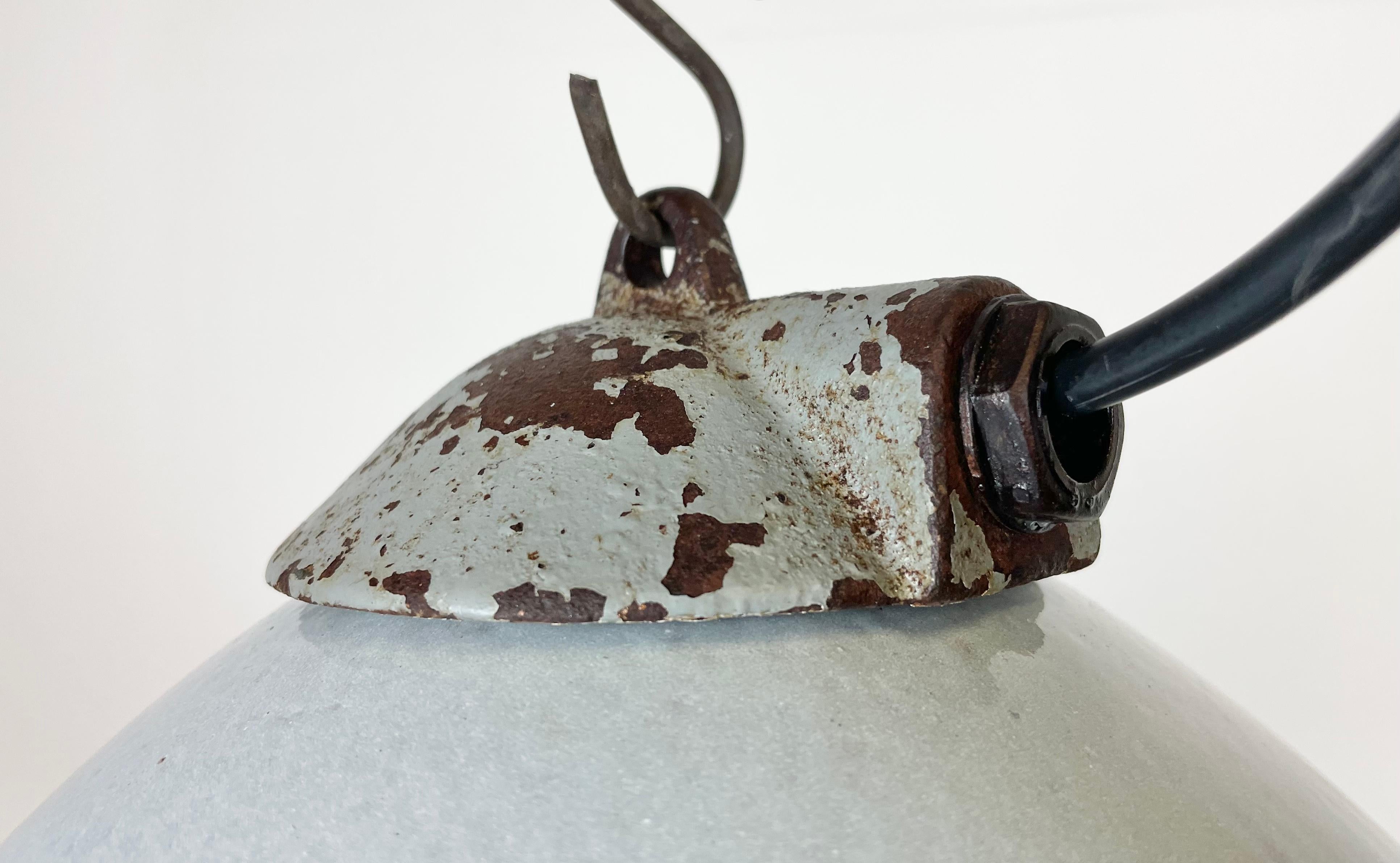 Industrial Grey Enamel Factory Lamp with Cast Iron Top from Zaos, 1960s For Sale 3