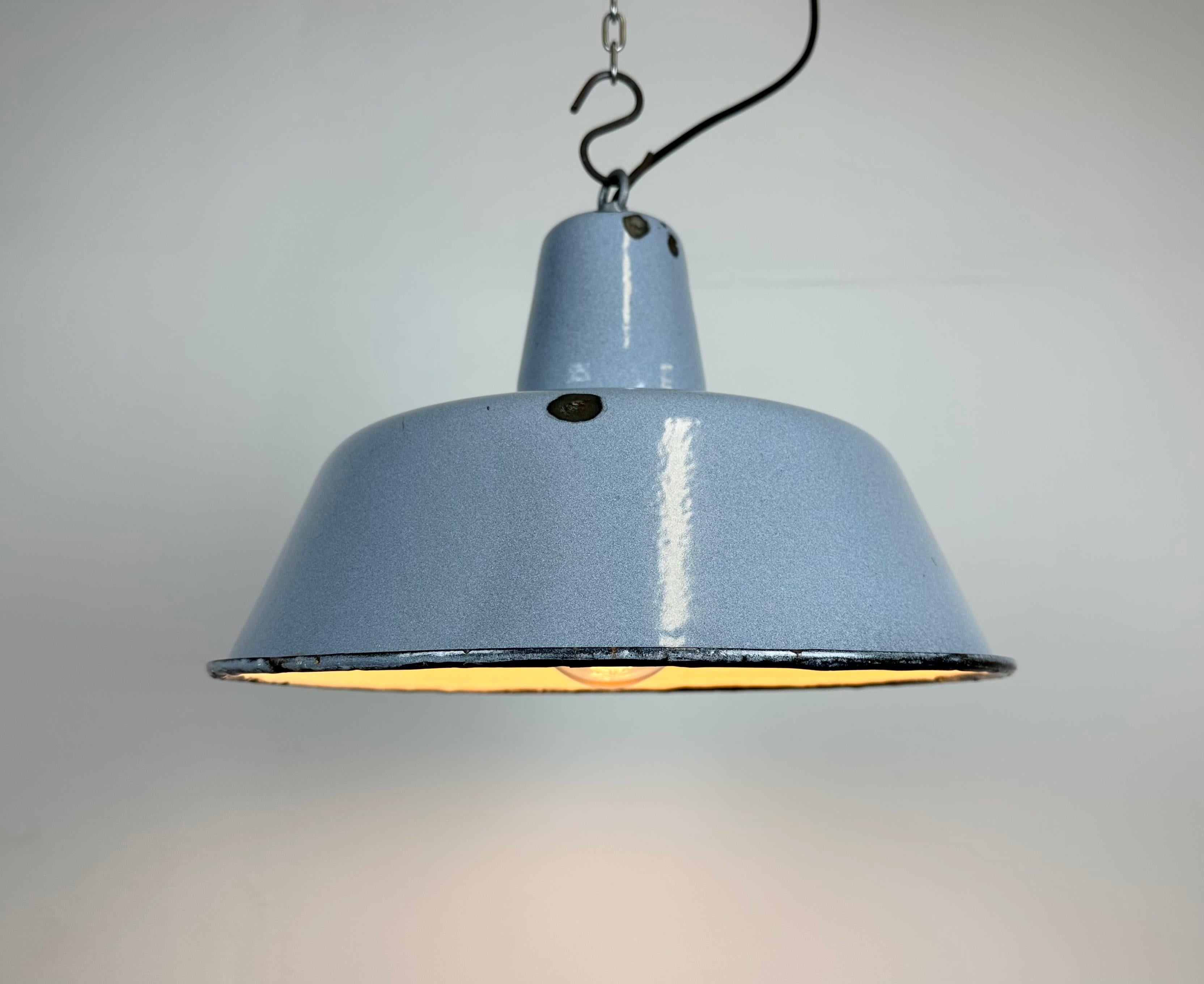 Industrial Grey Enamel Factory Pendant Lamp, 1960s For Sale 5