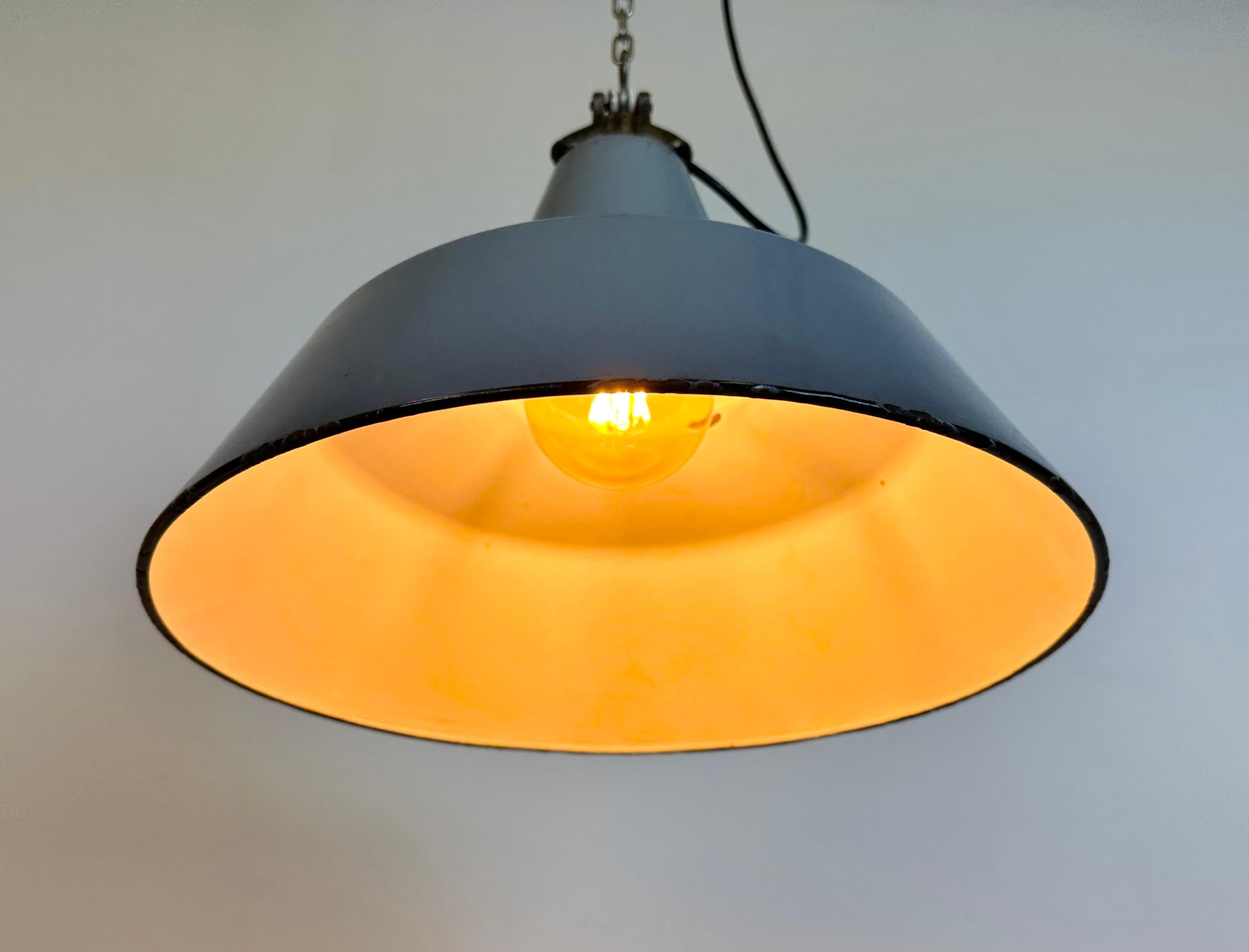 Industrial Grey Enamel Factory Pendant Lamp, 1960s For Sale 7