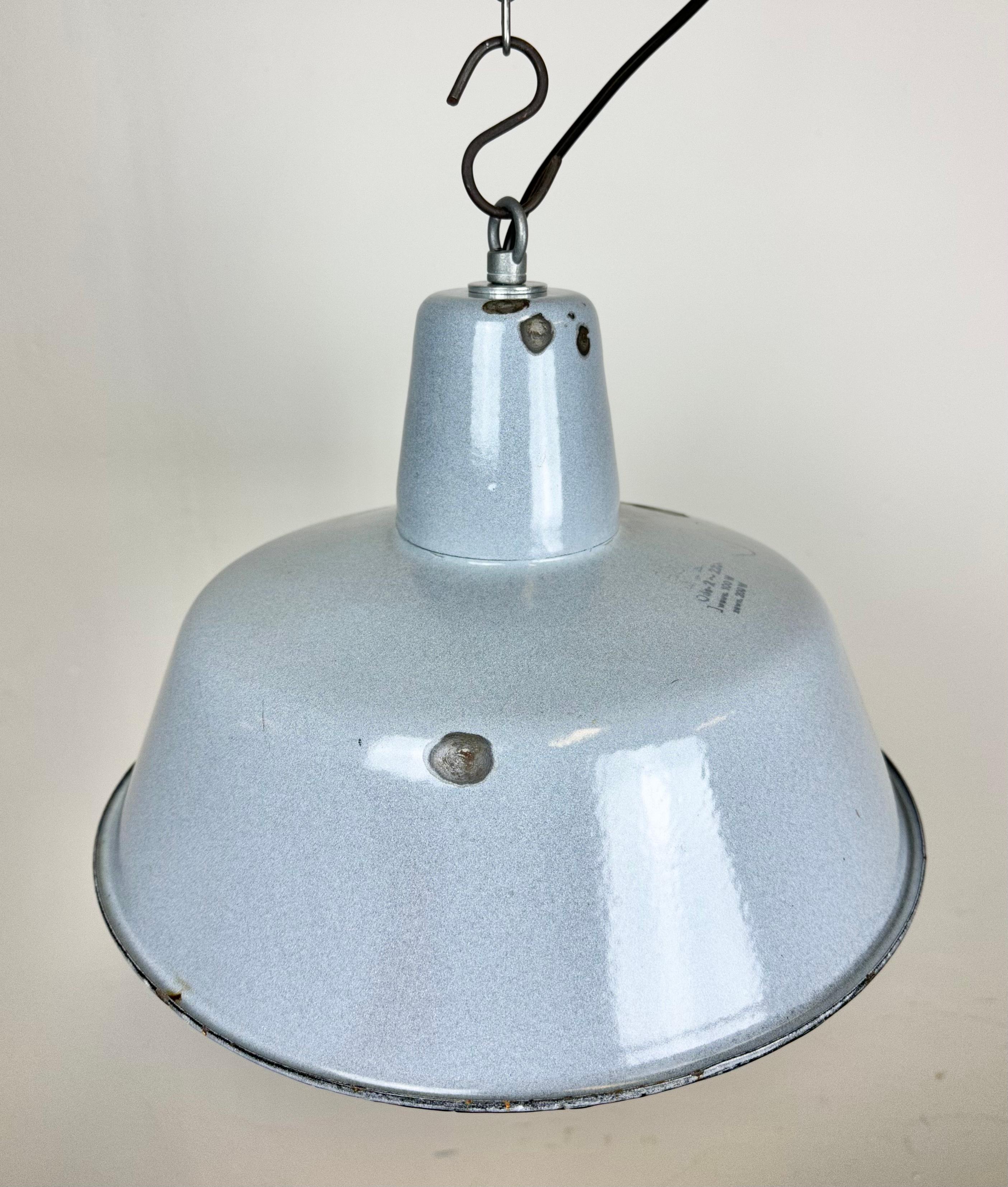 Industrial Grey Enamel Factory Pendant Lamp, 1960s For Sale 2