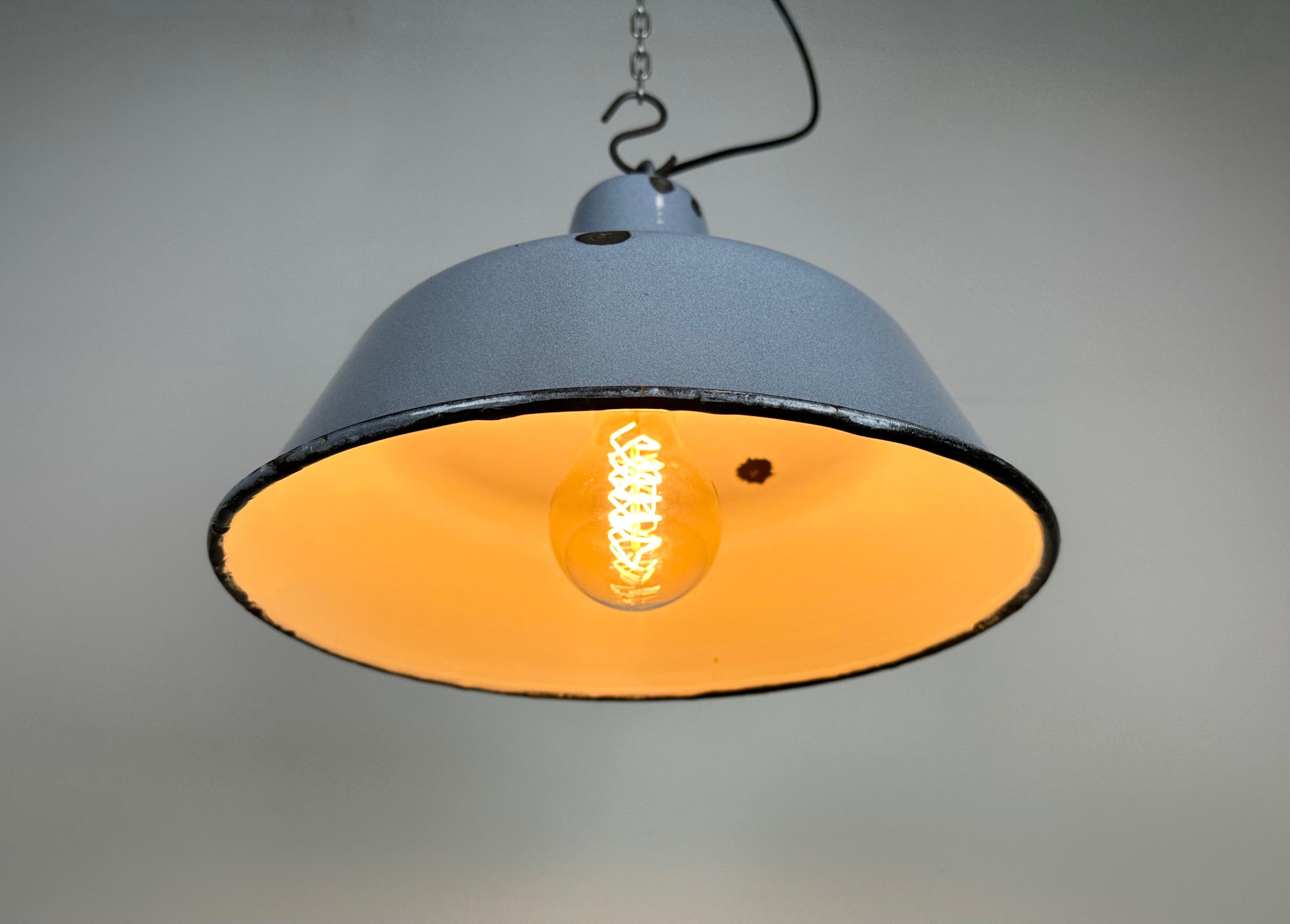 Industrial Grey Enamel Factory Pendant Lamp, 1960s For Sale 4