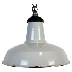 Lampe suspendue industrielle en émail gris, années 1960