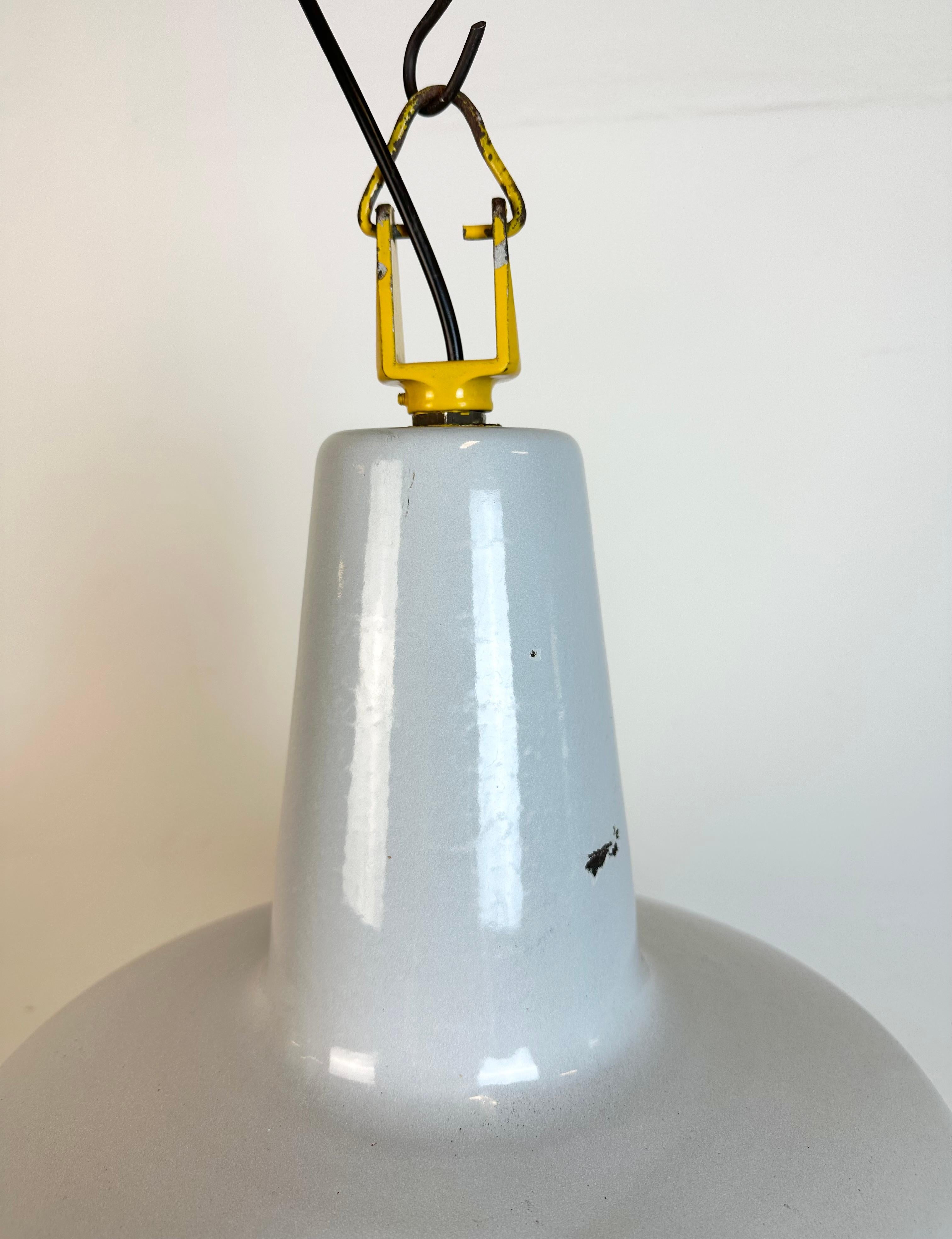 Industrial Grey Enamel Factory Pendant Lamp from Philips, 1960s In Good Condition For Sale In Kojetice, CZ