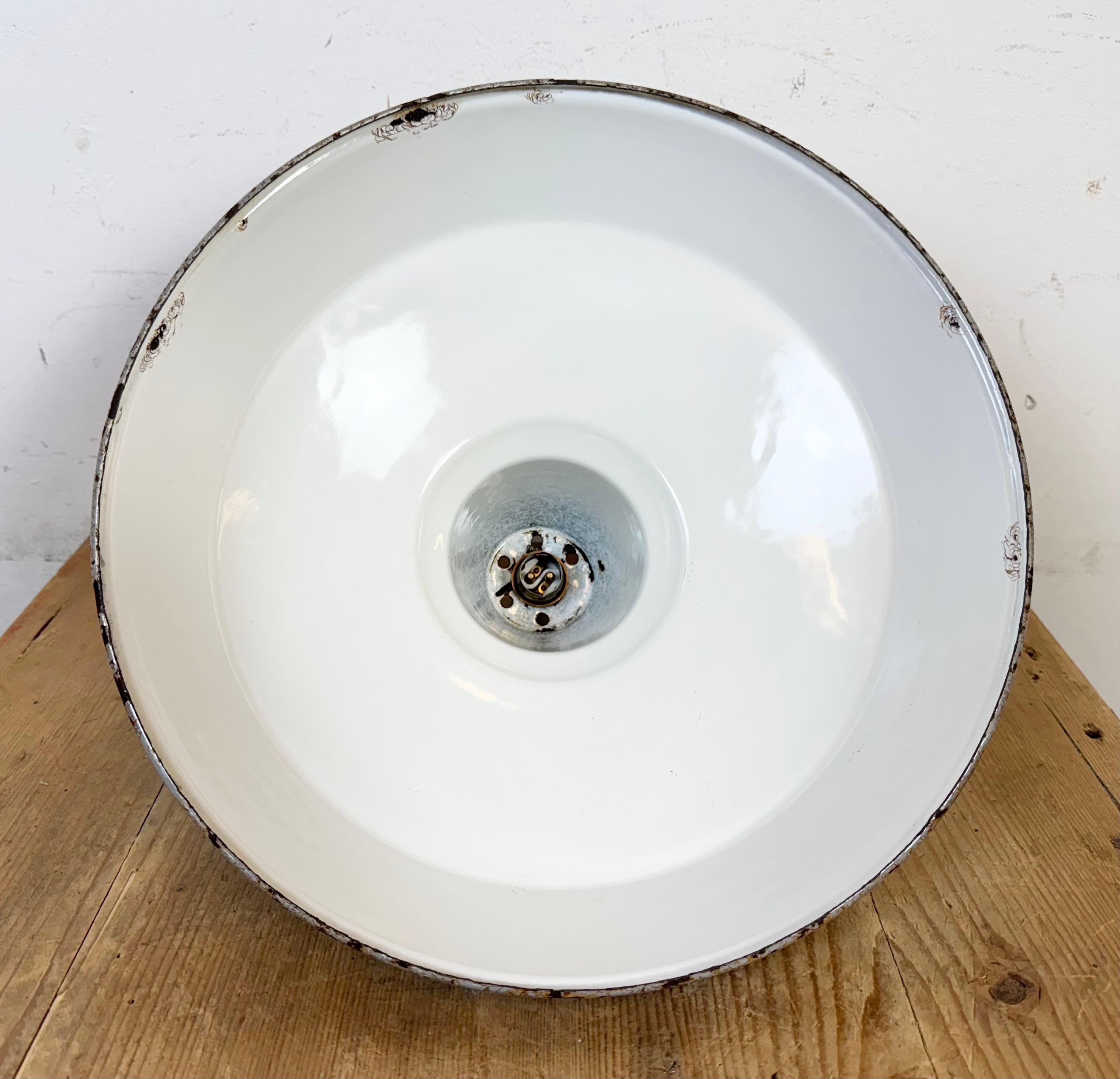Lampe pendante d'usine industrielle en émail gris de Thorlux, années 1960 en vente 9
