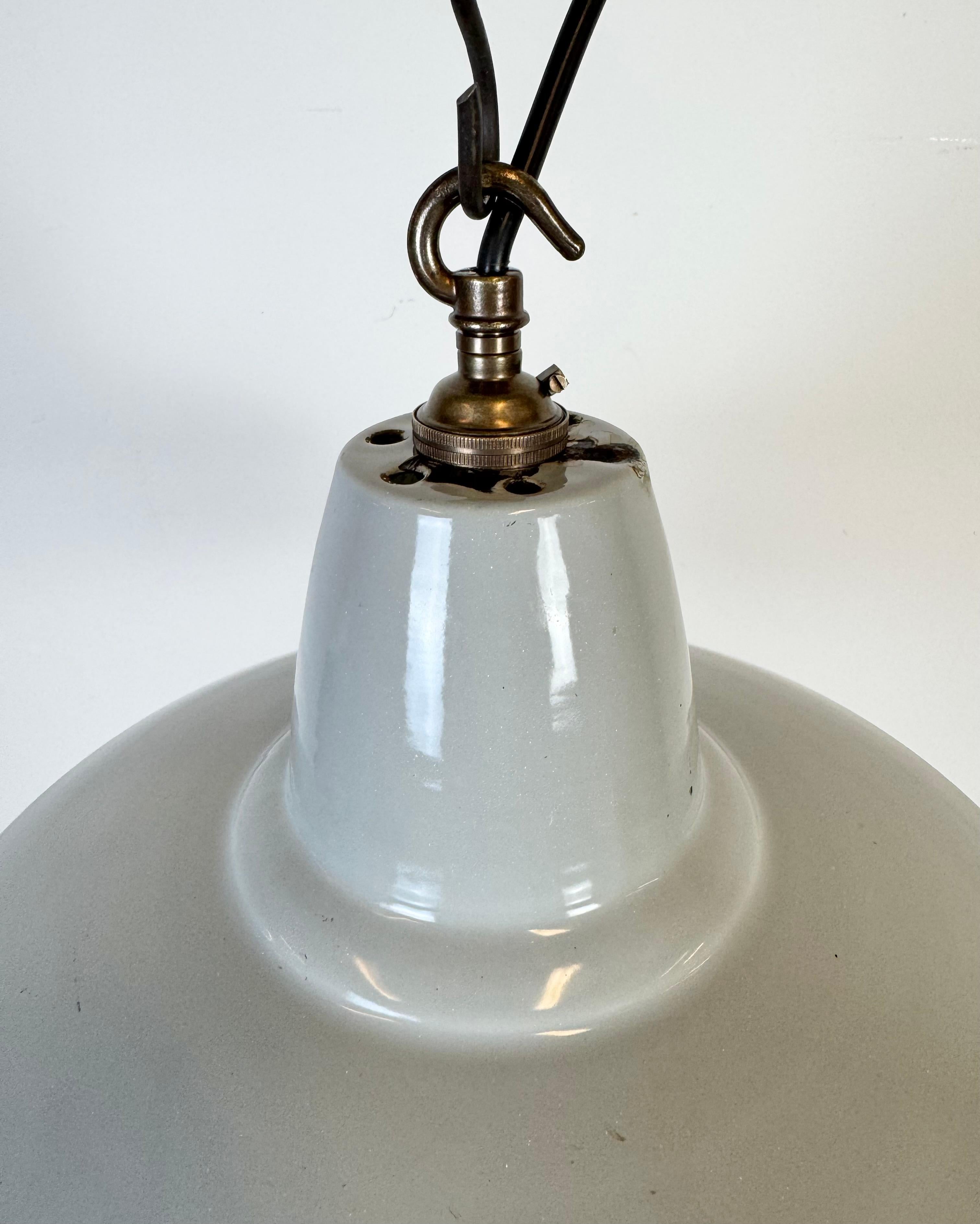 Lampe pendante d'usine industrielle en émail gris de Thorlux, années 1960 en vente 1