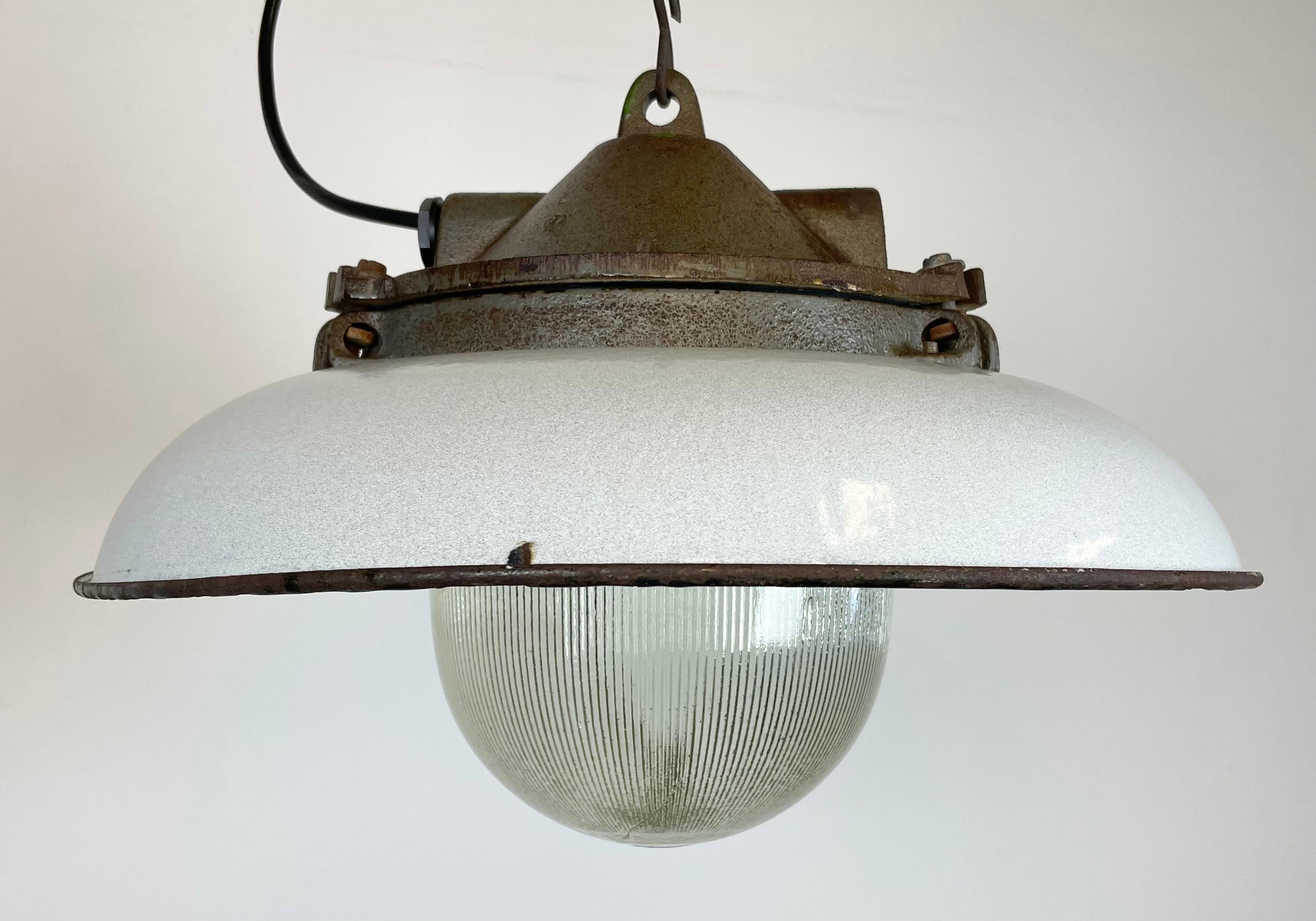 Industrial Grey Enamel Factory Pendant Lamp in Cast Iron from Zaos, 1960s For Sale 1
