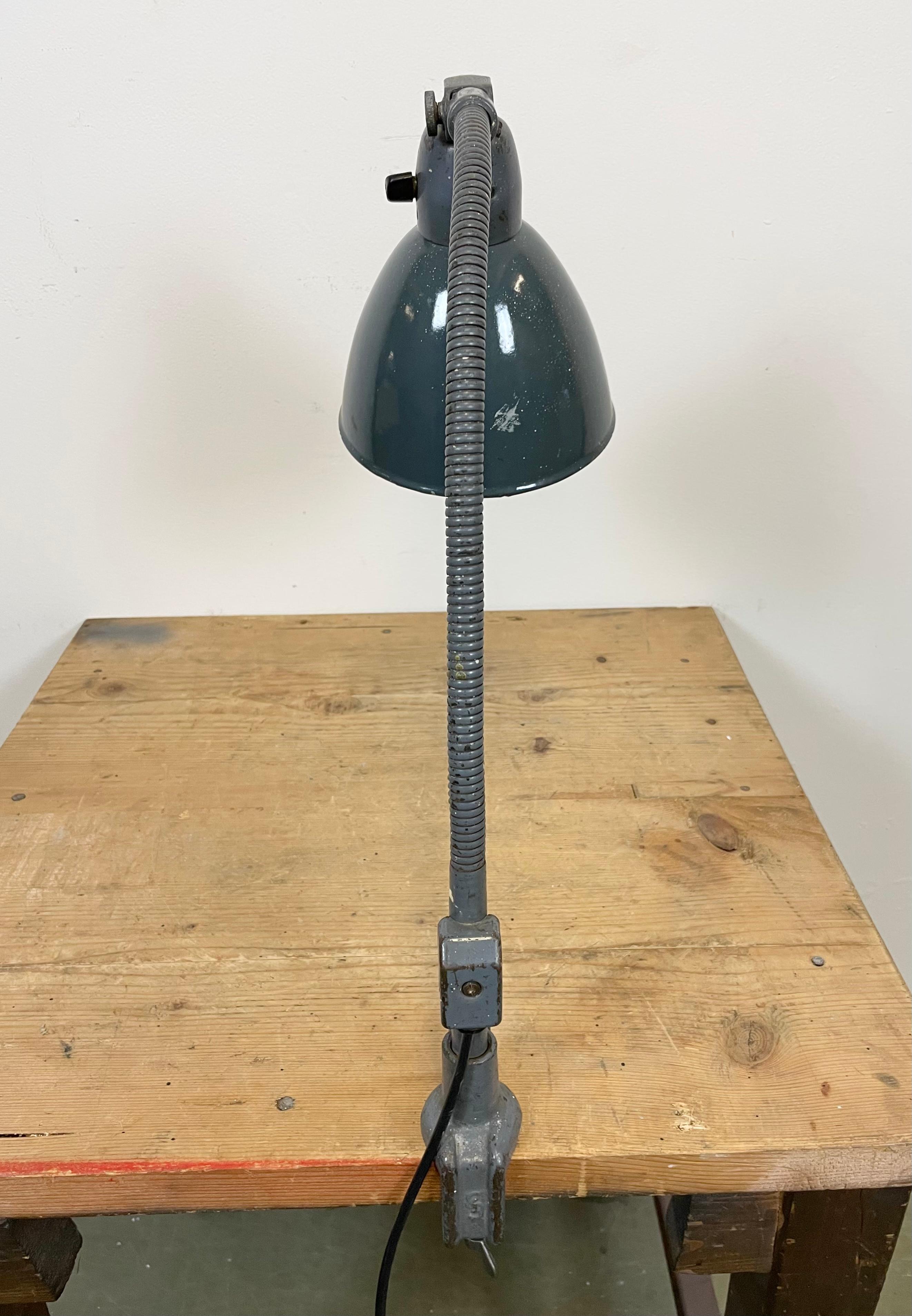 Industrial Grey Enamel Gooseneck Desk Lamp from Siemens, 1950s For Sale 7