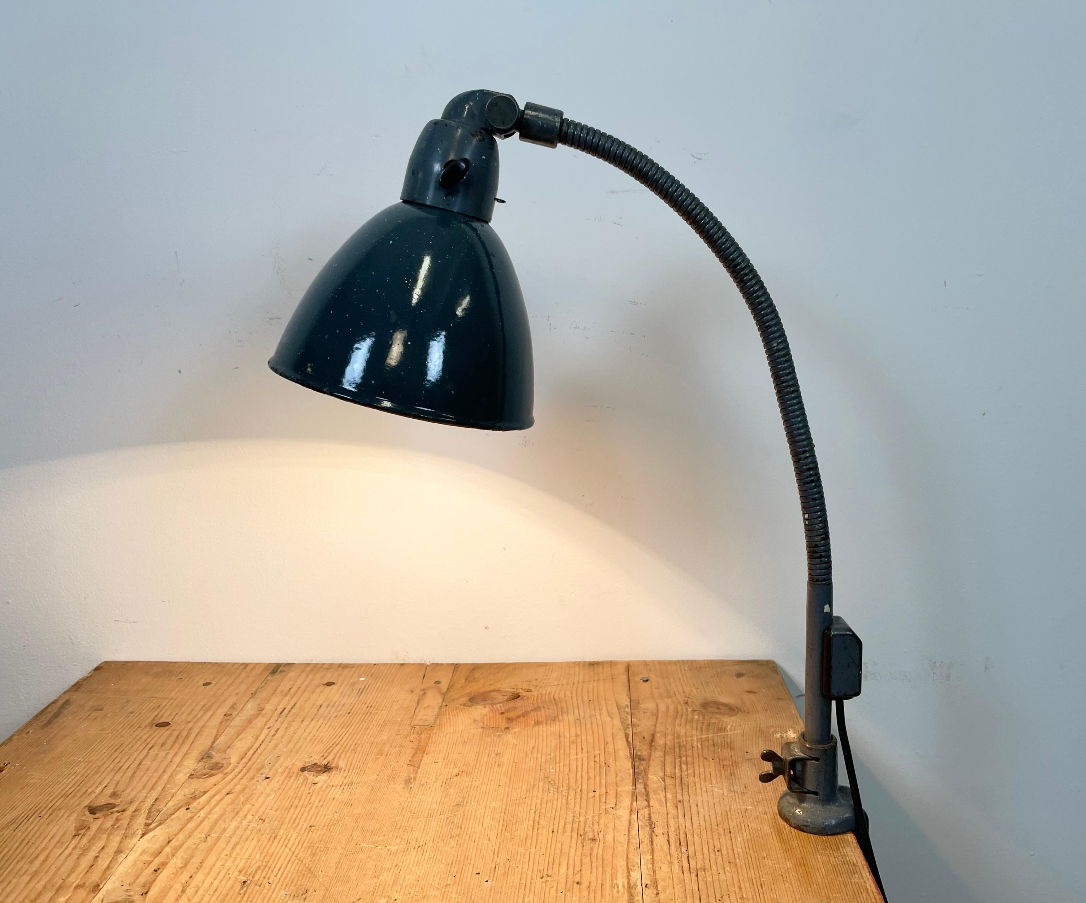 Industrial Grey Enamel Gooseneck Desk Lamp from Siemens, 1950s In Good Condition For Sale In Kojetice, CZ
