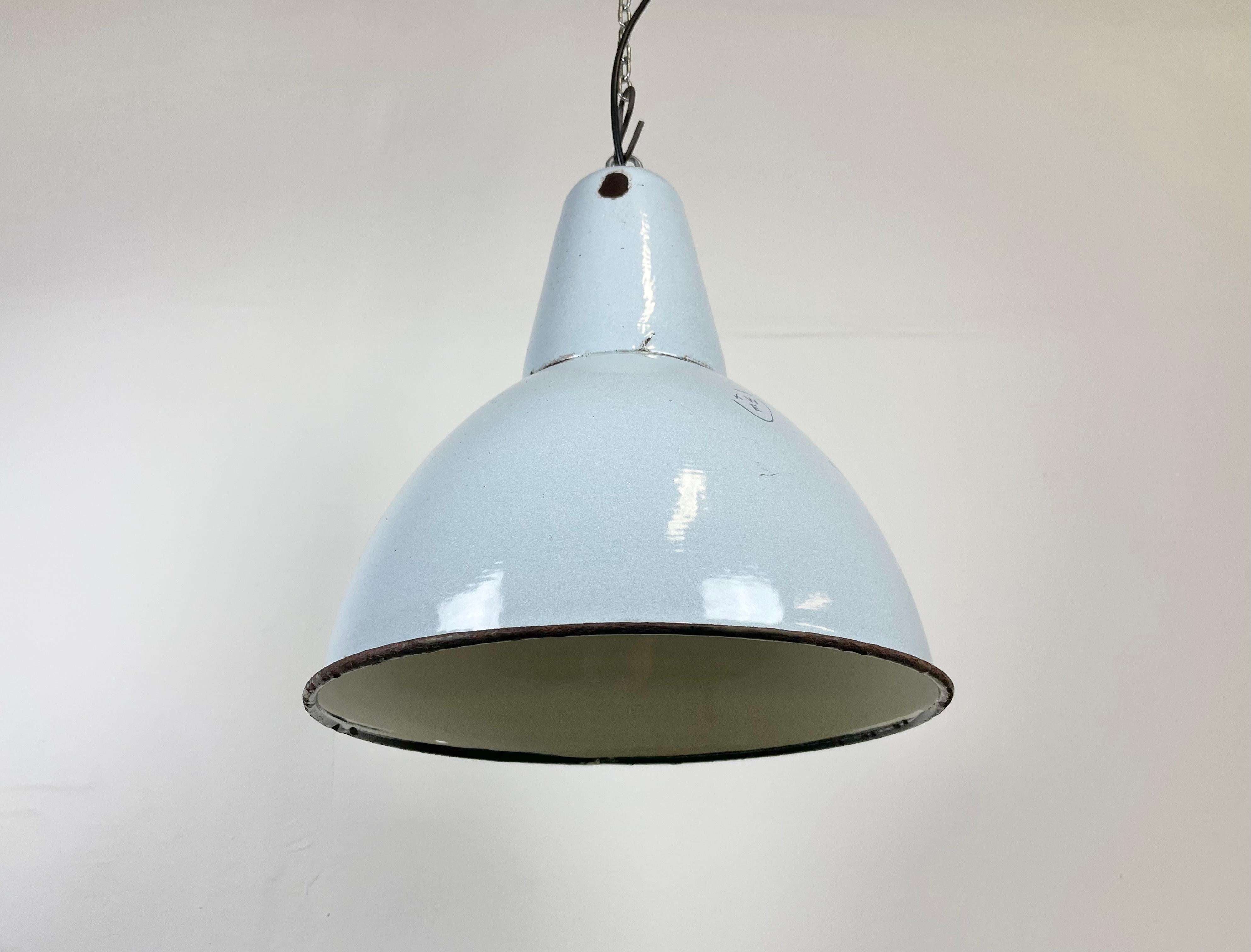 Industrial Grey Enamel Pendant Lamp, 1960s For Sale 5