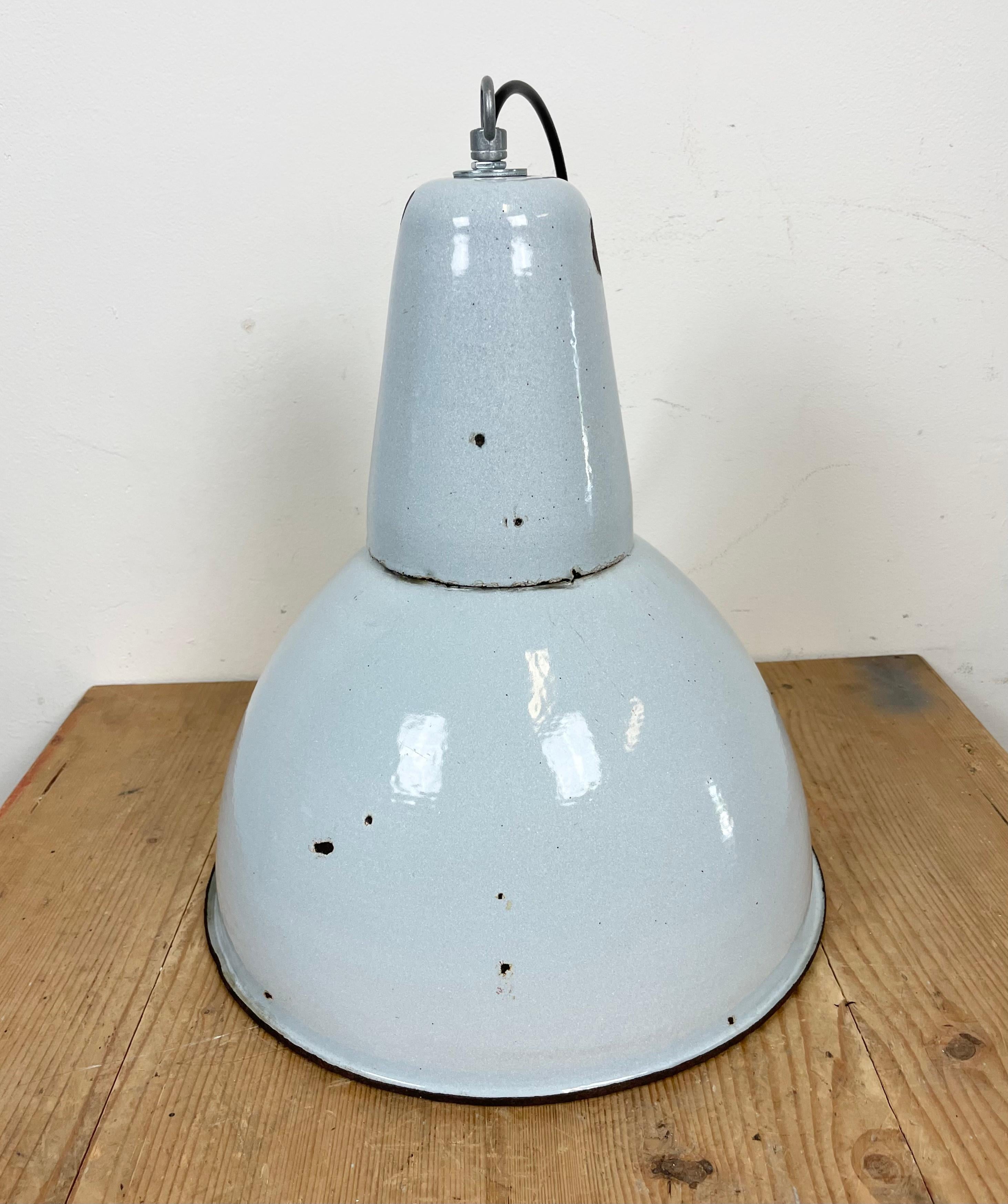 Industrial Grey Enamel Pendant Lamp, 1960s For Sale 8