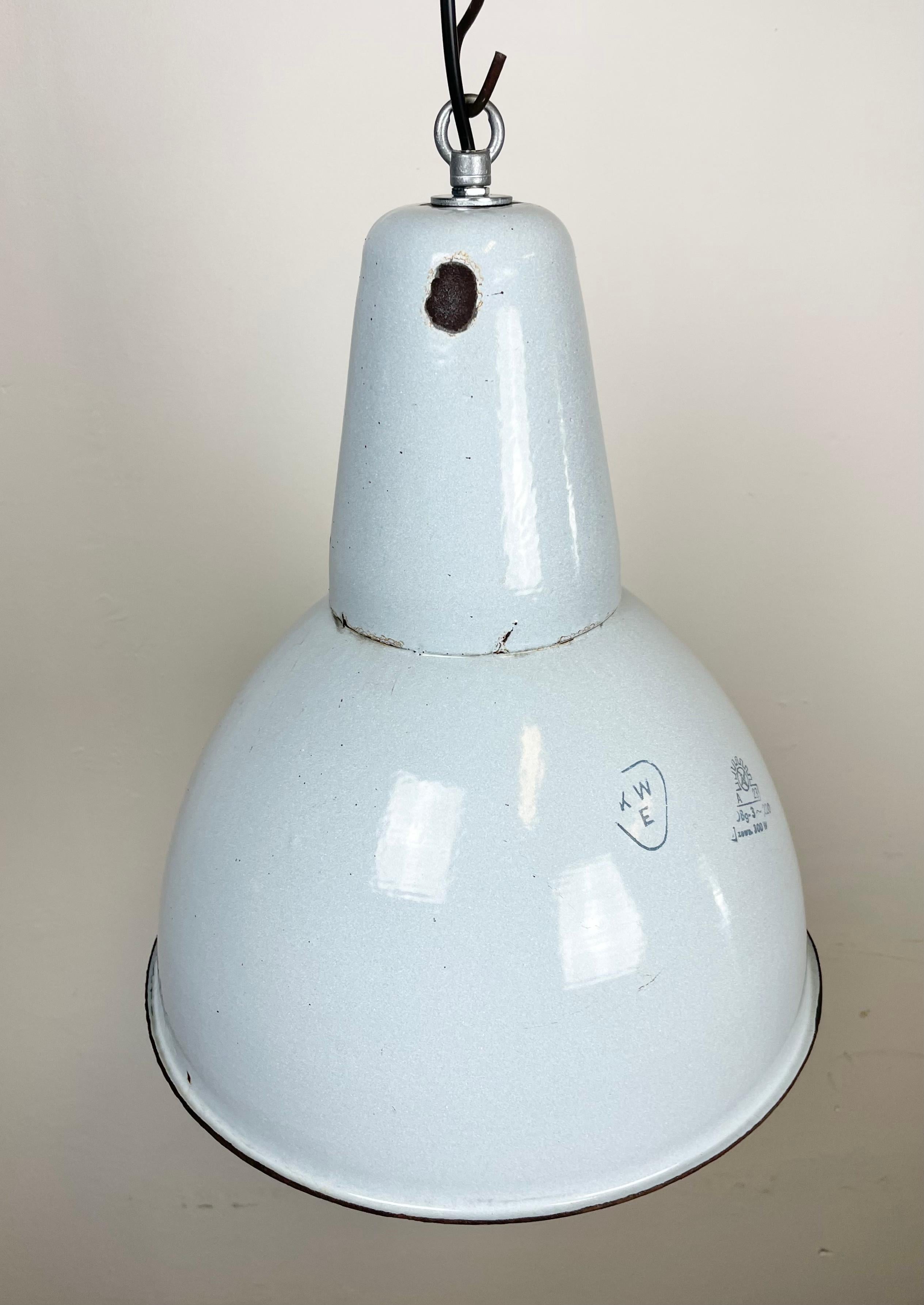 Industrial Grey Enamel Pendant Lamp, 1960s For Sale 4