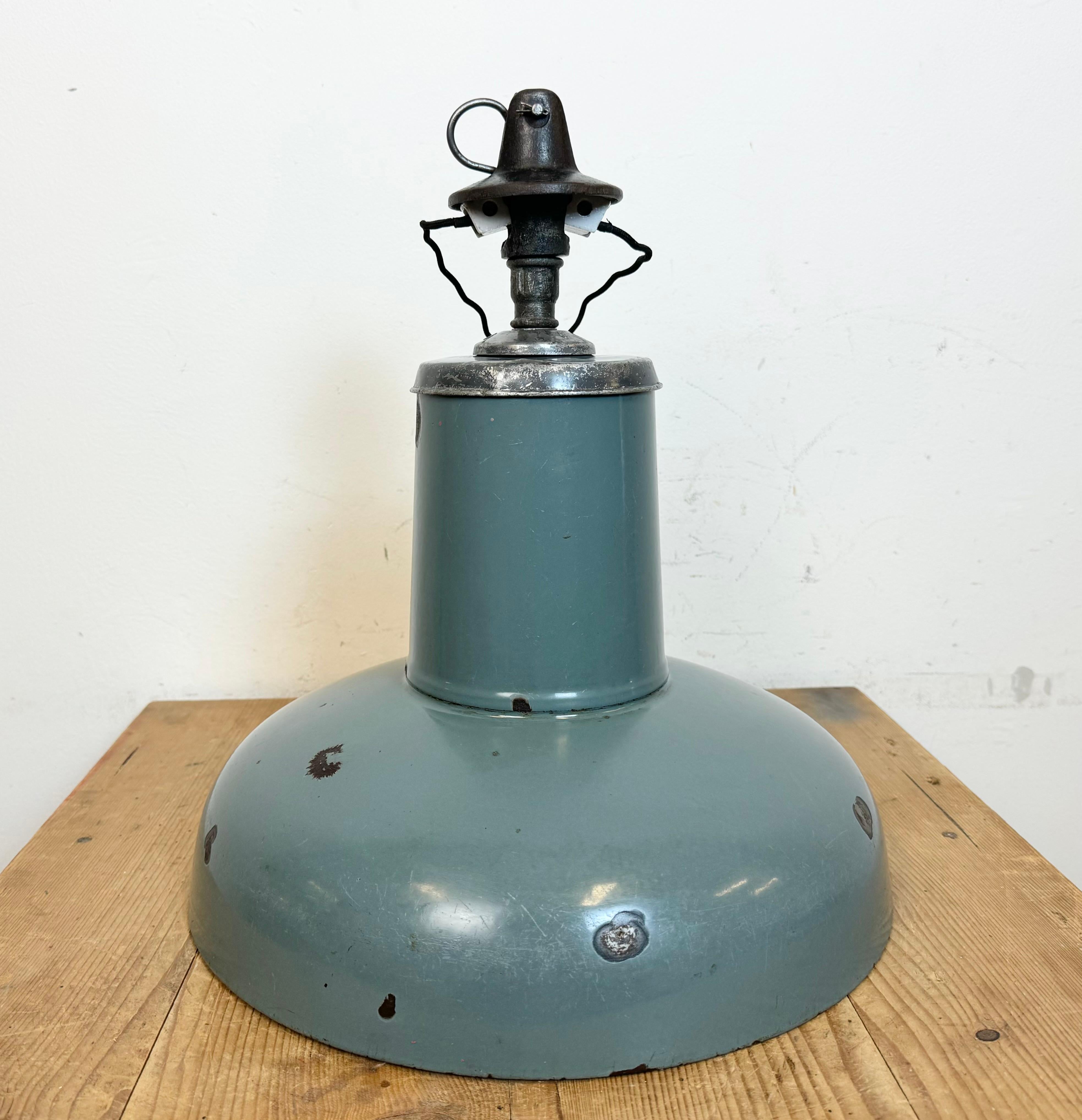 Lampe suspendue industrielle en émail gris de Siemens, années 1930 en vente 4