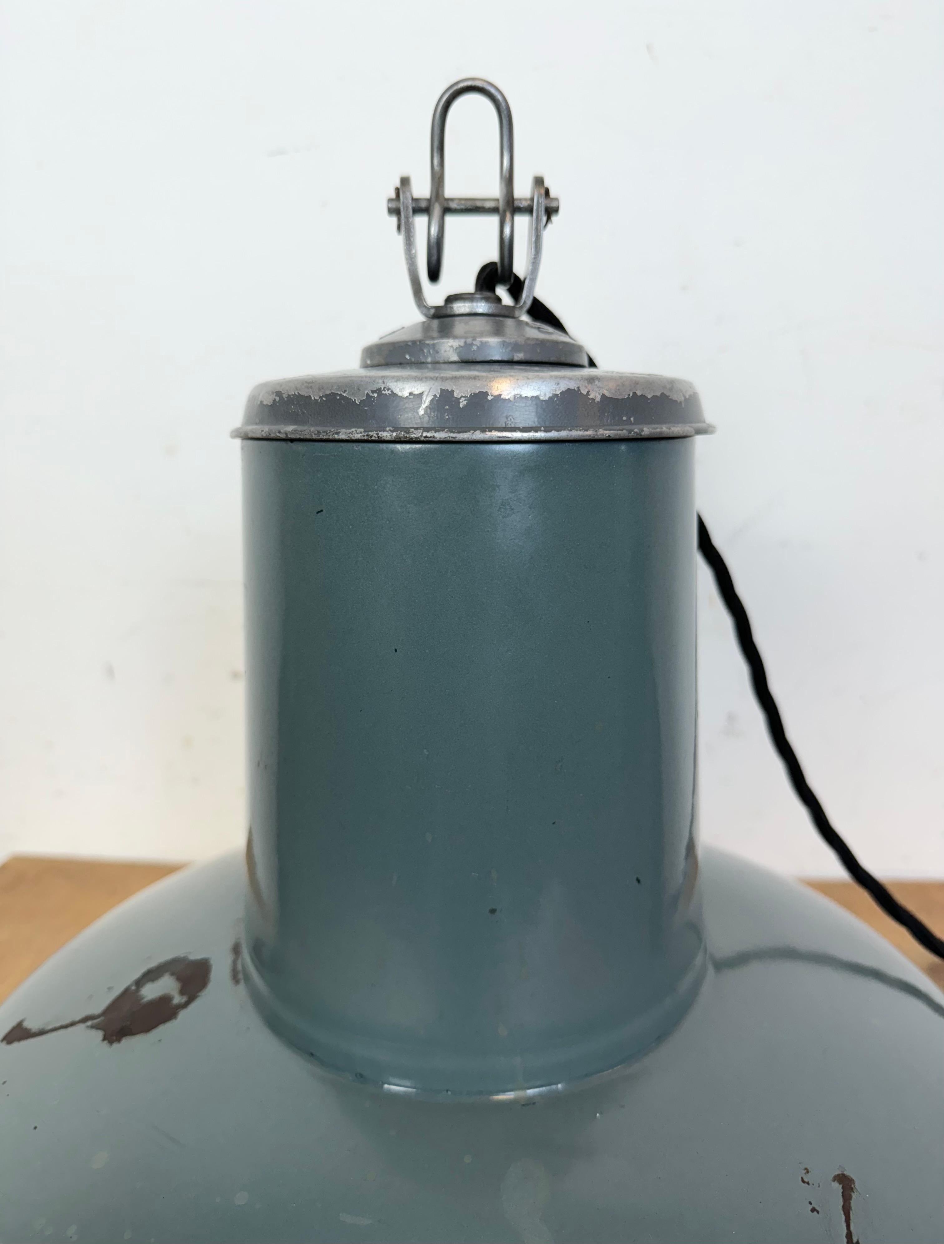 Industrial Grey Enamel Pendant Lamp from Siemens, 1930s For Sale 13
