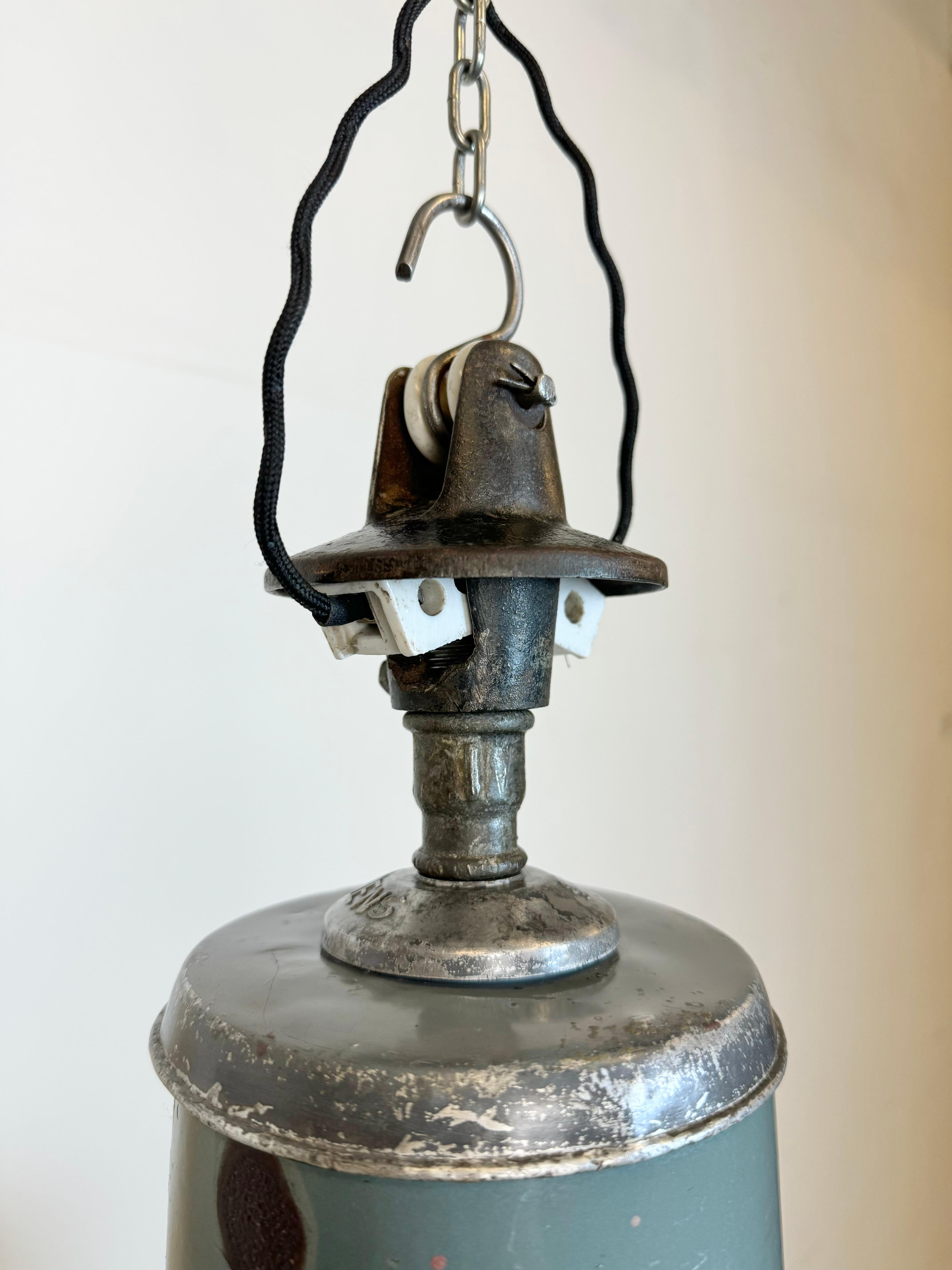 Industrial Grey Enamel Pendant Lamp from Siemens, 1930s For Sale 3