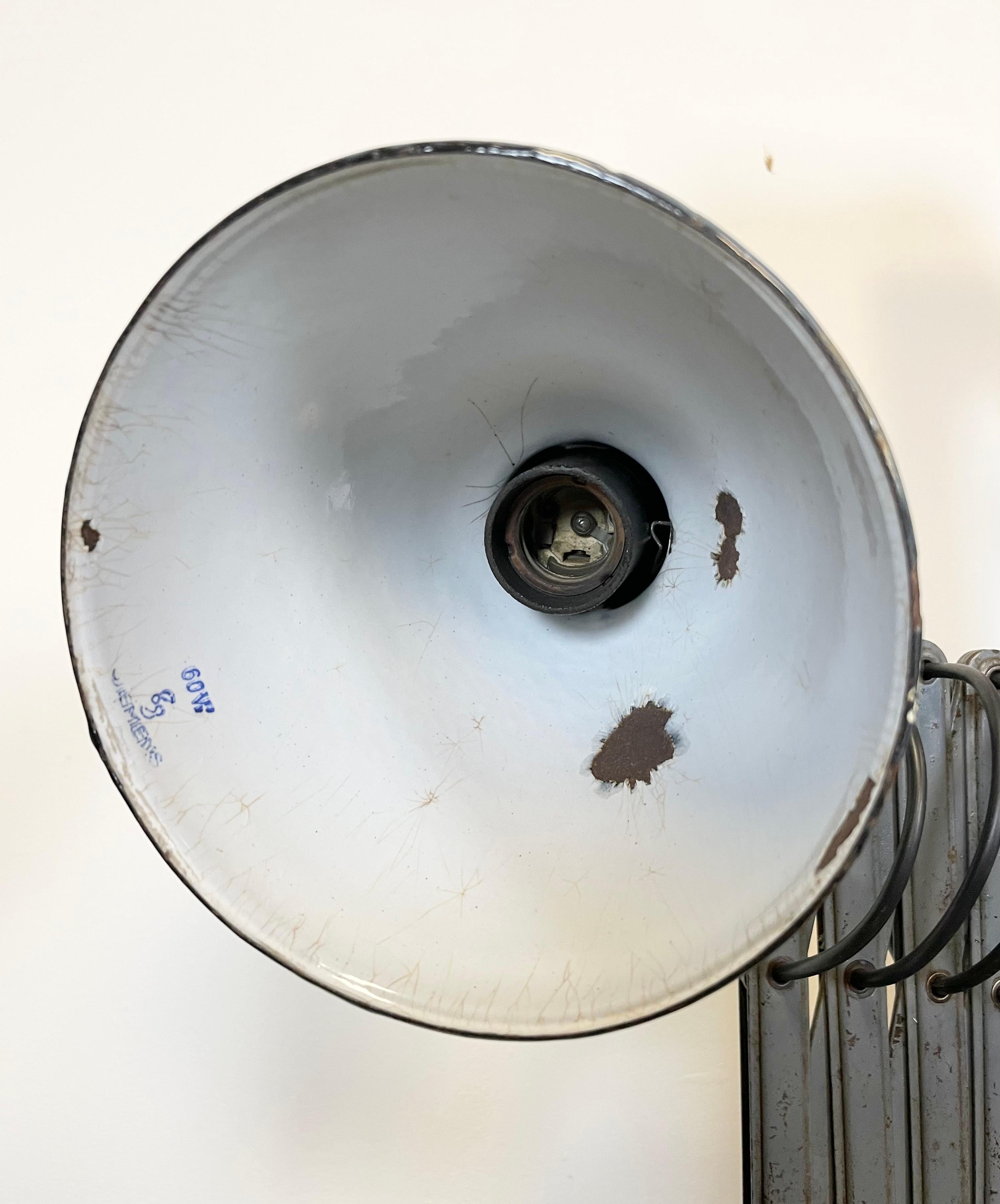 Industrial Grey Enamel Wall Scissor Lamp from Siemens, 1930s 1