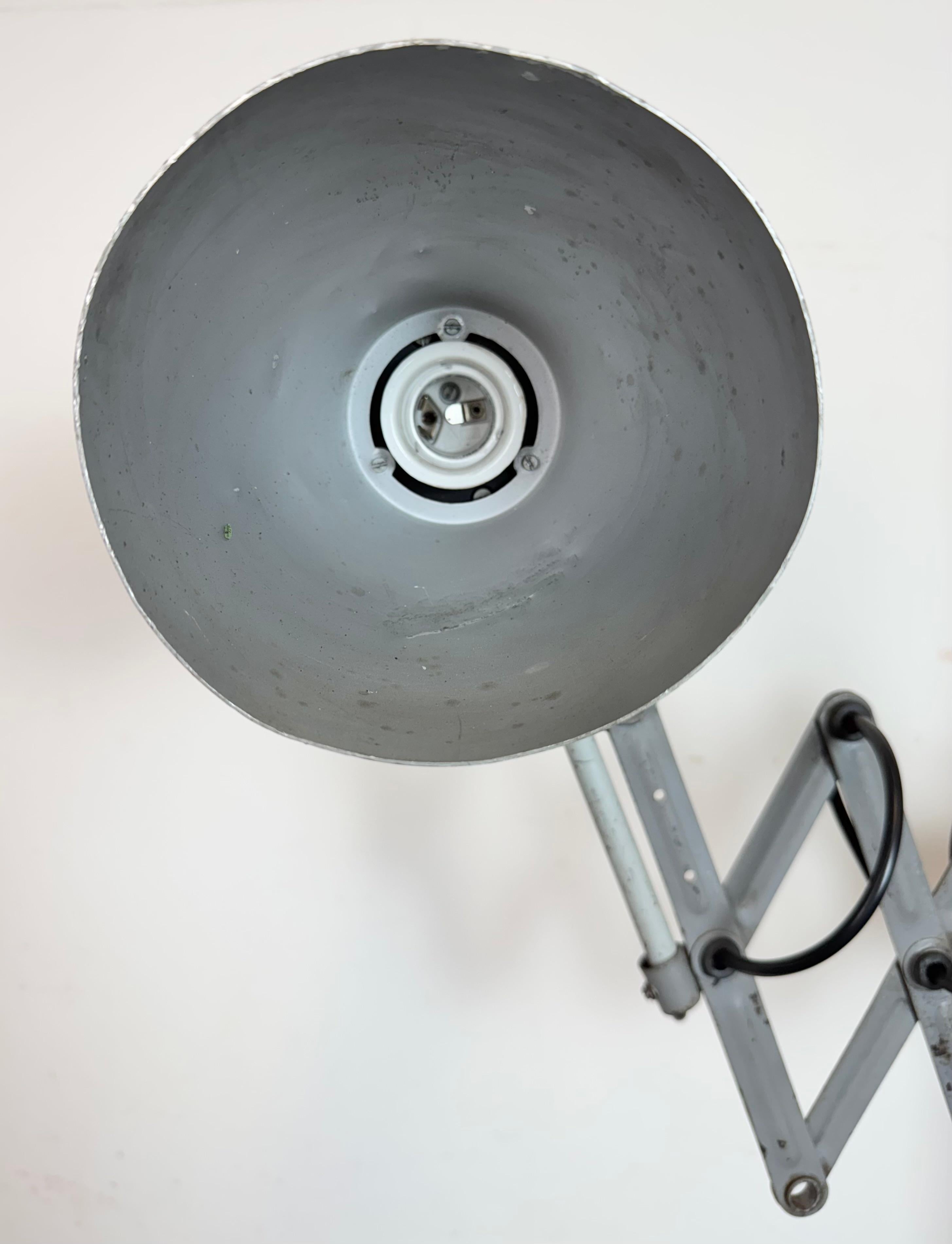 Industrielle graue Schere-Wandleuchte, grau, 1960er-Jahre im Angebot 3