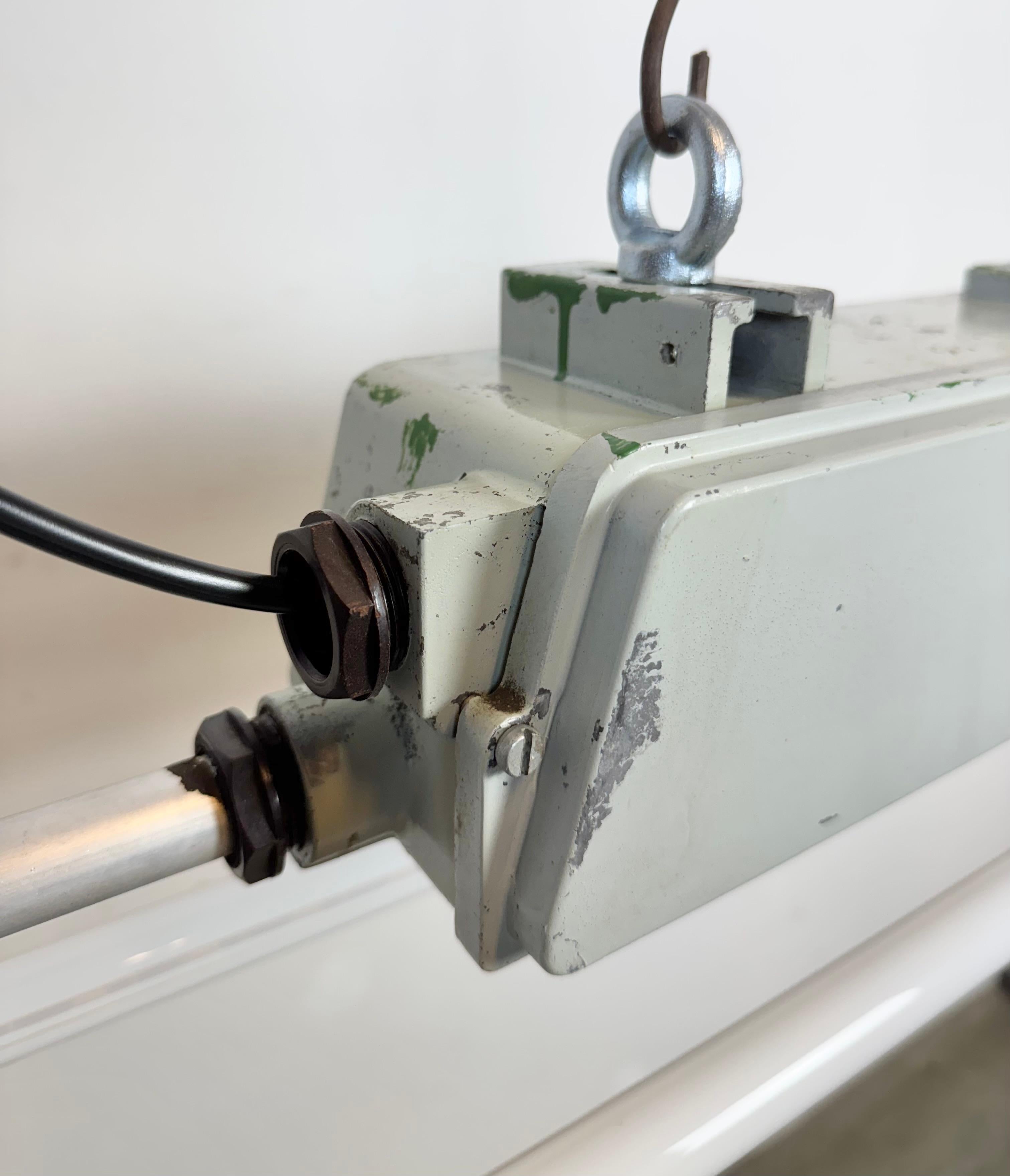 Industrial Grey Tube Light from Elektrosvit,  1970s For Sale 5