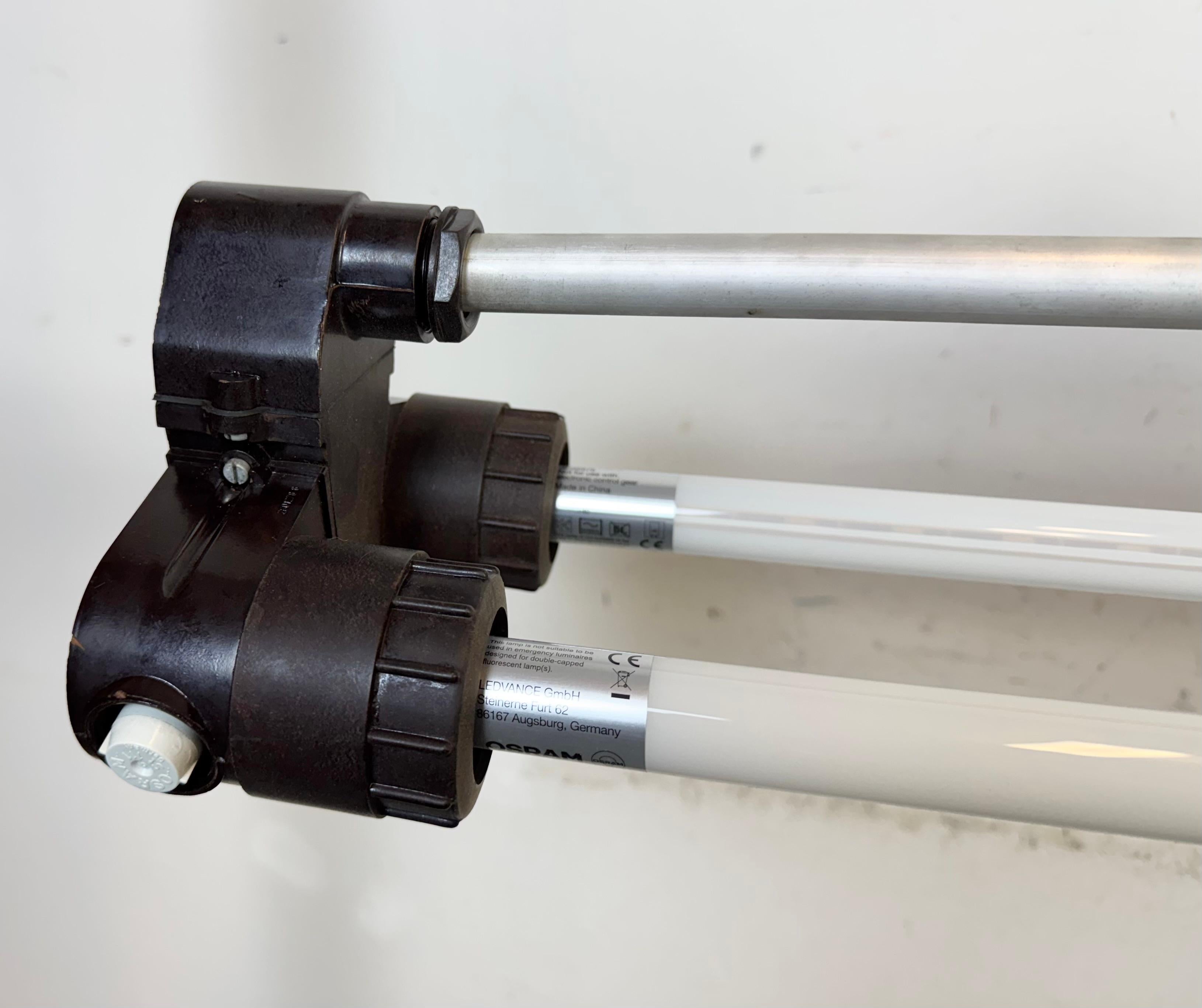 Industrial Grey Tube Light from Elektrosvit,  1970s For Sale 1