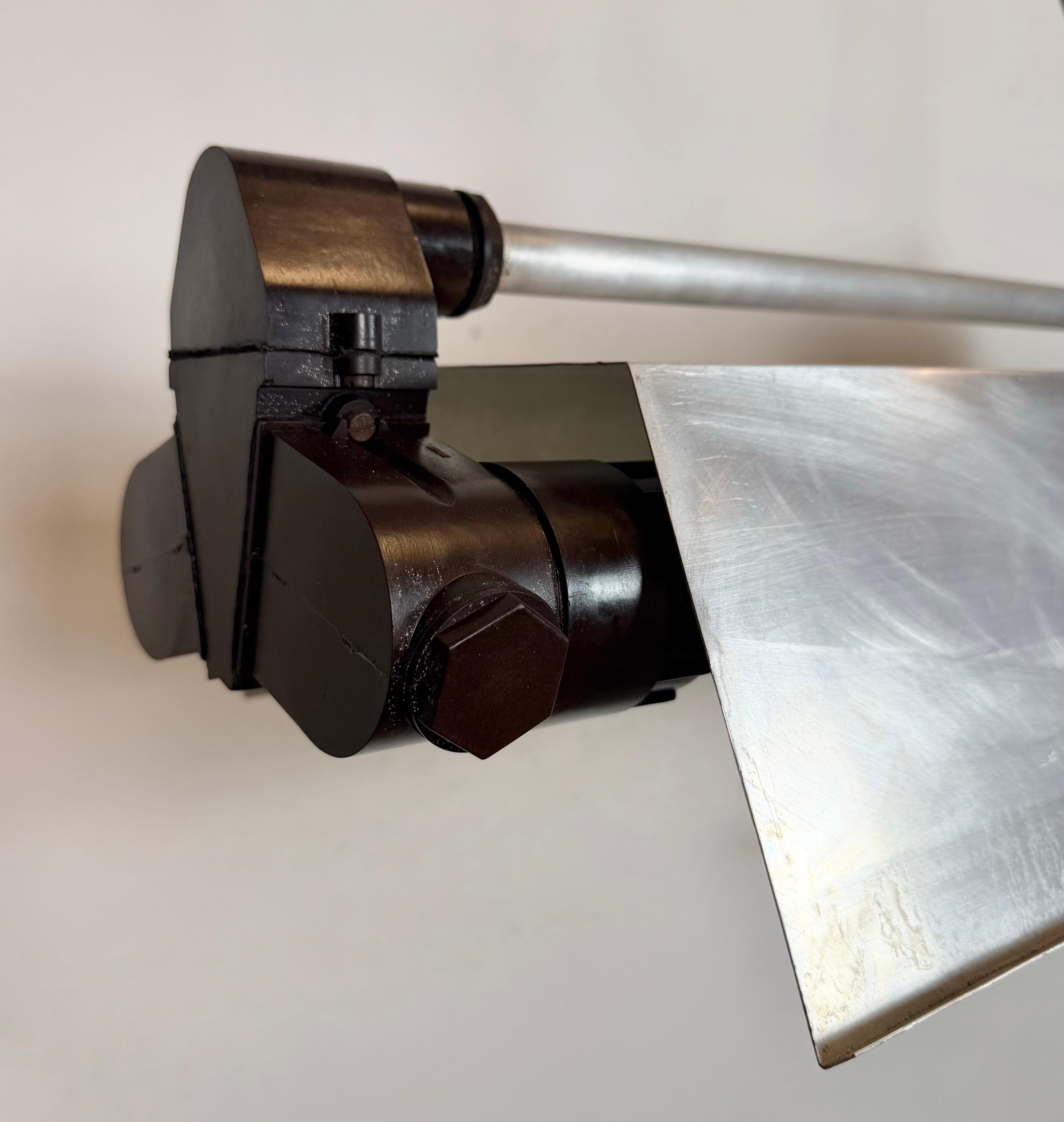 Graue Industrieröhrenleuchte von Elektrosvit, 1970er Jahre im Angebot 1