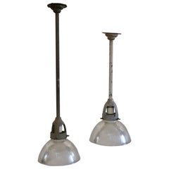 Lampade a sospensione industriali in olofane