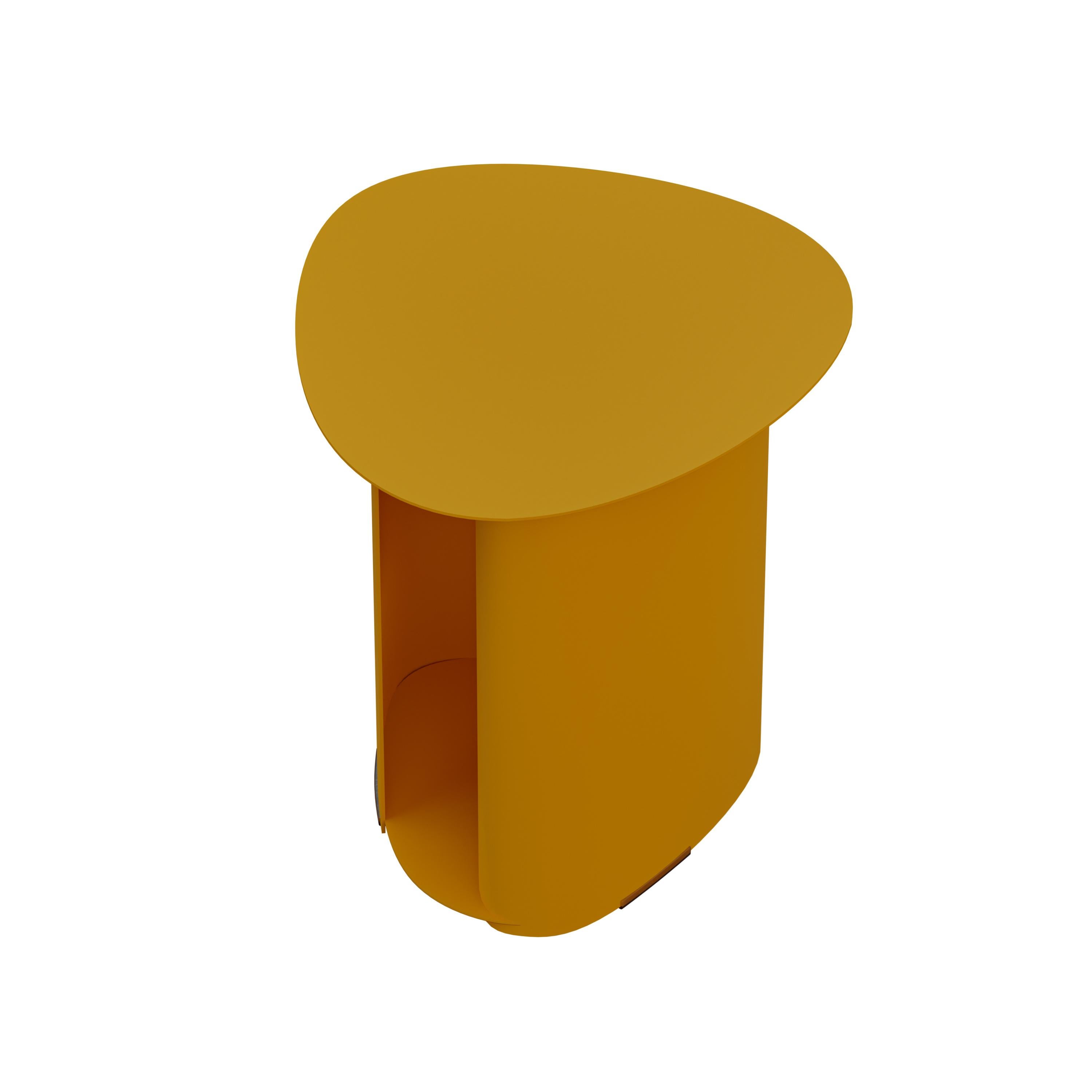 Industrial Honey Stons Beistelltisch von Murmurio (Industriell) im Angebot
