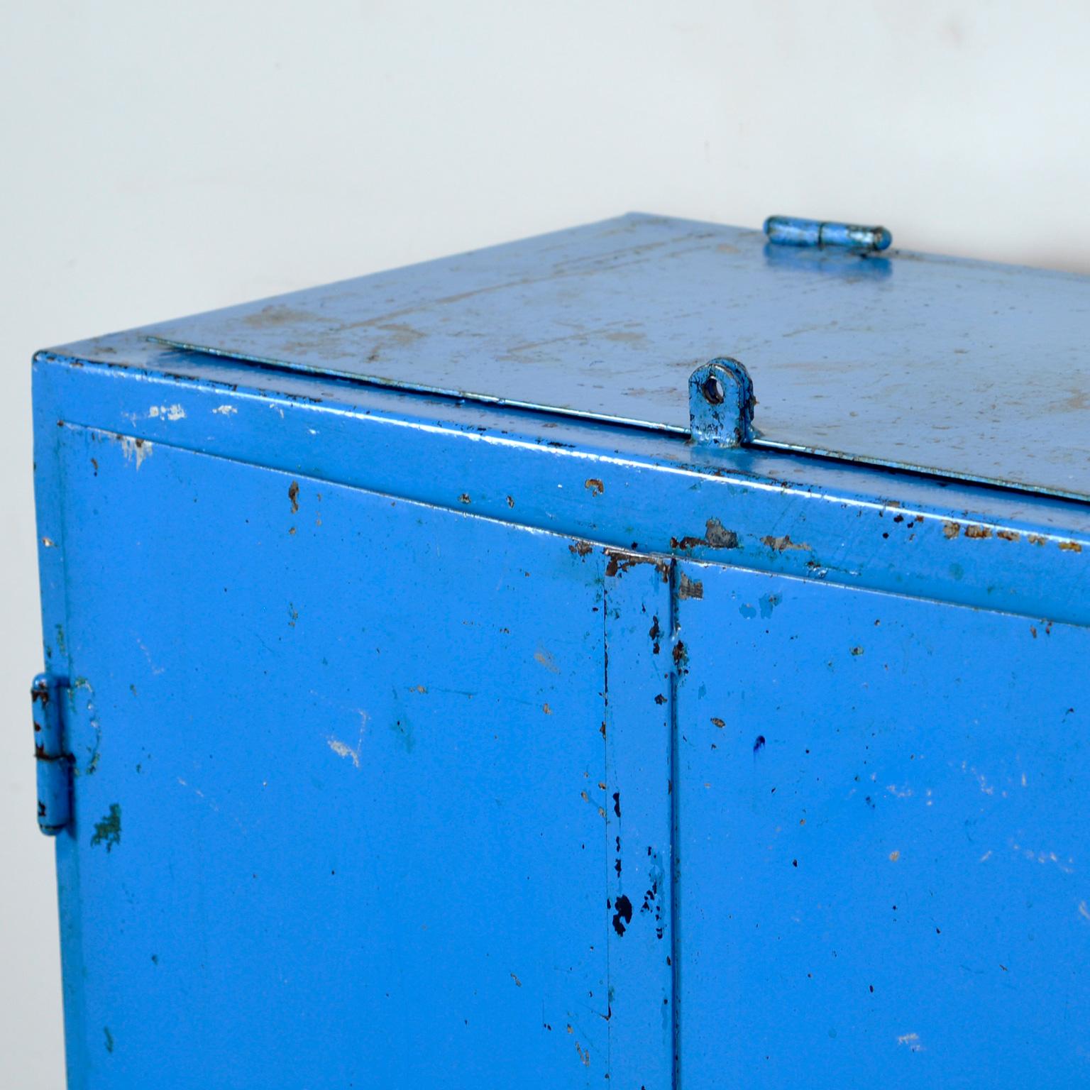 Armoire industrielle en fer, années 1960 3