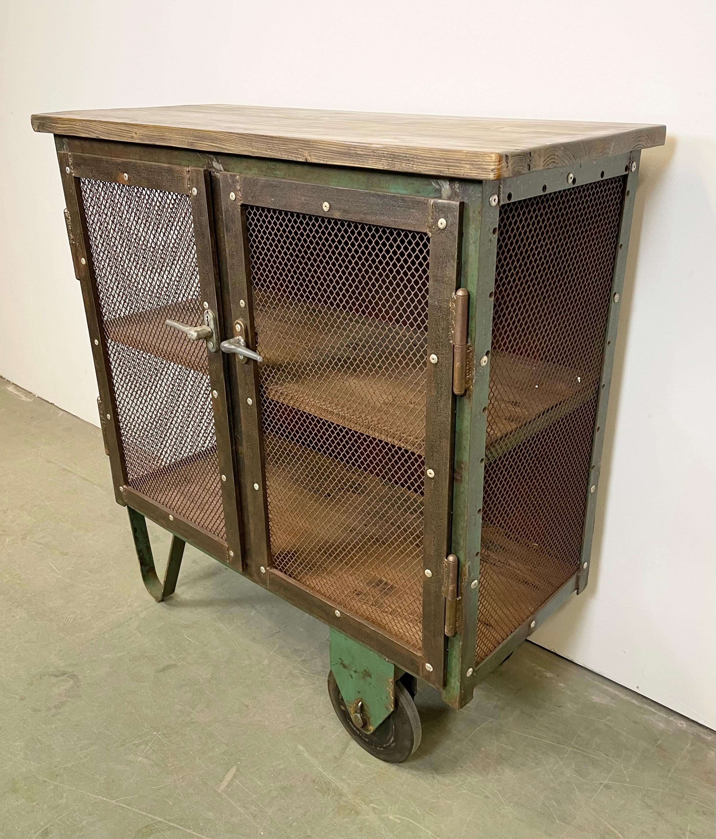 Industrial Iron Cabinet with Mesh Doors on Wheels, 1960s In Good Condition In Kojetice, CZ