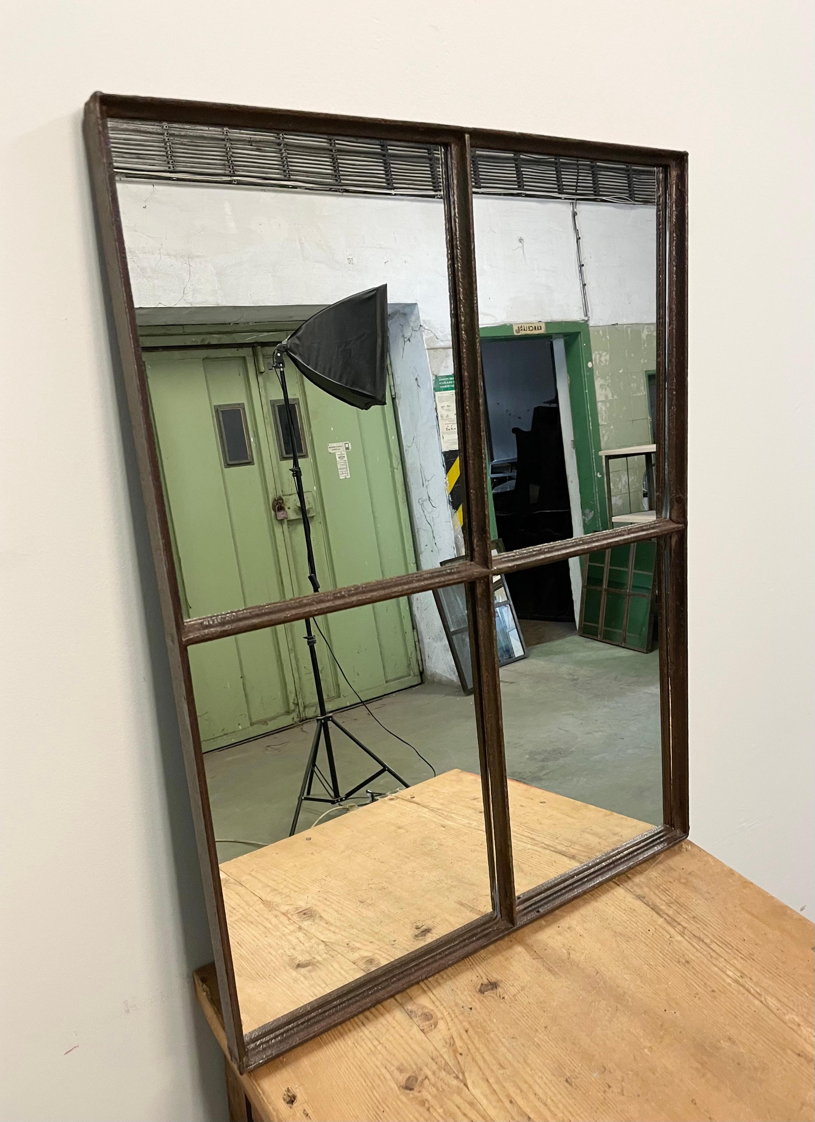 window mirror square