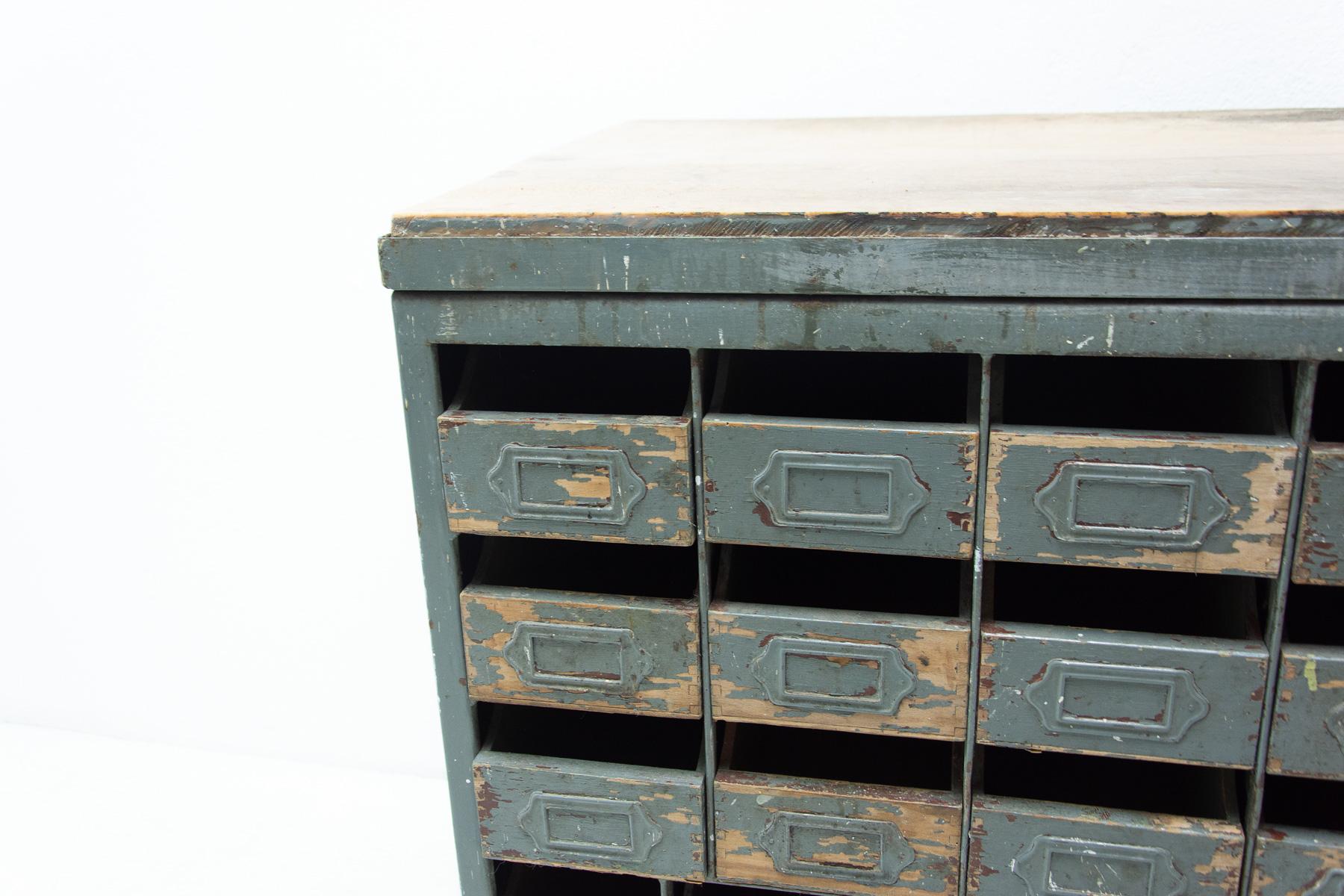 Industrial Iron Writing Desk from the 1950s, Czechoslovakia For Sale 5