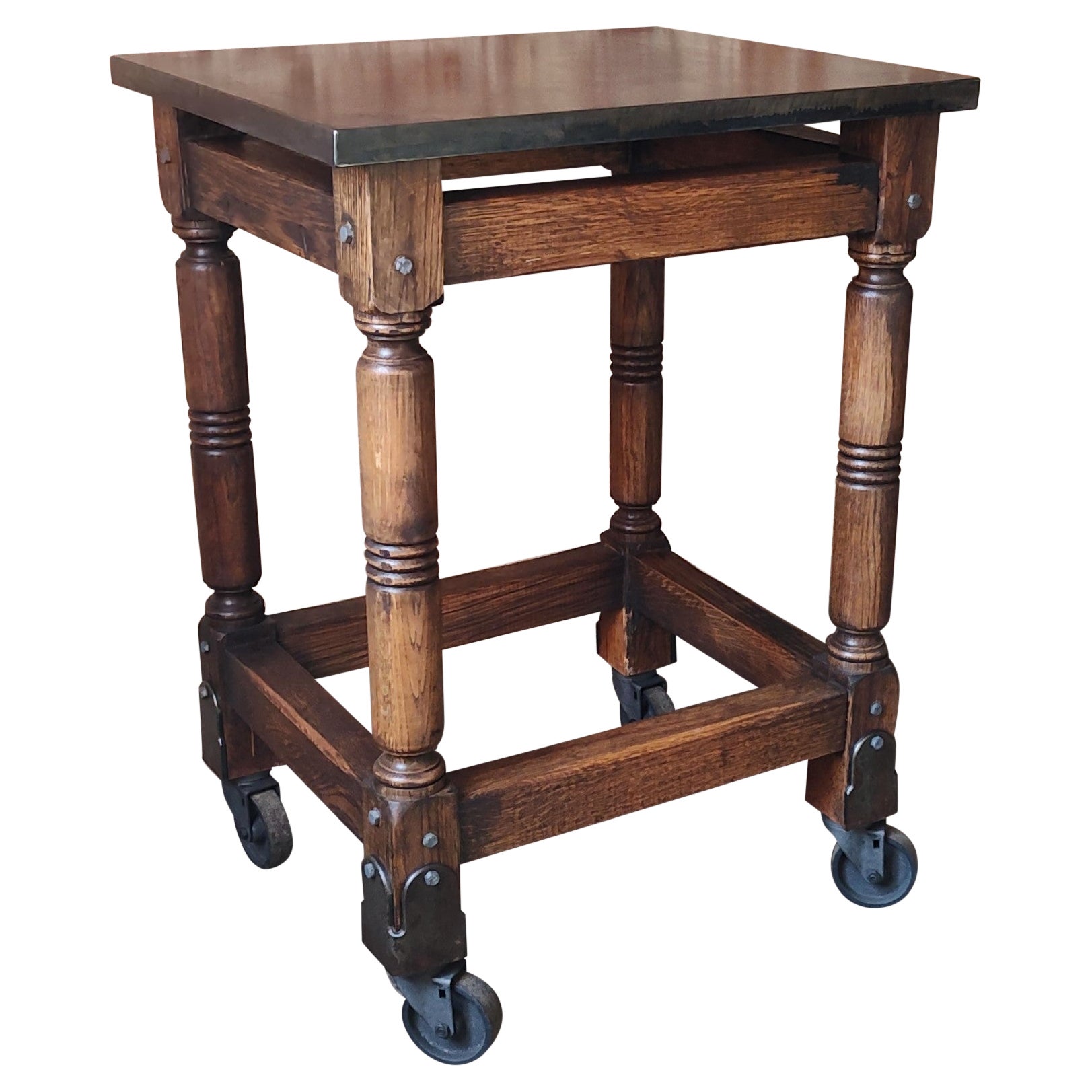 Industrielle Insel / Bar-Rolltisch im Angebot