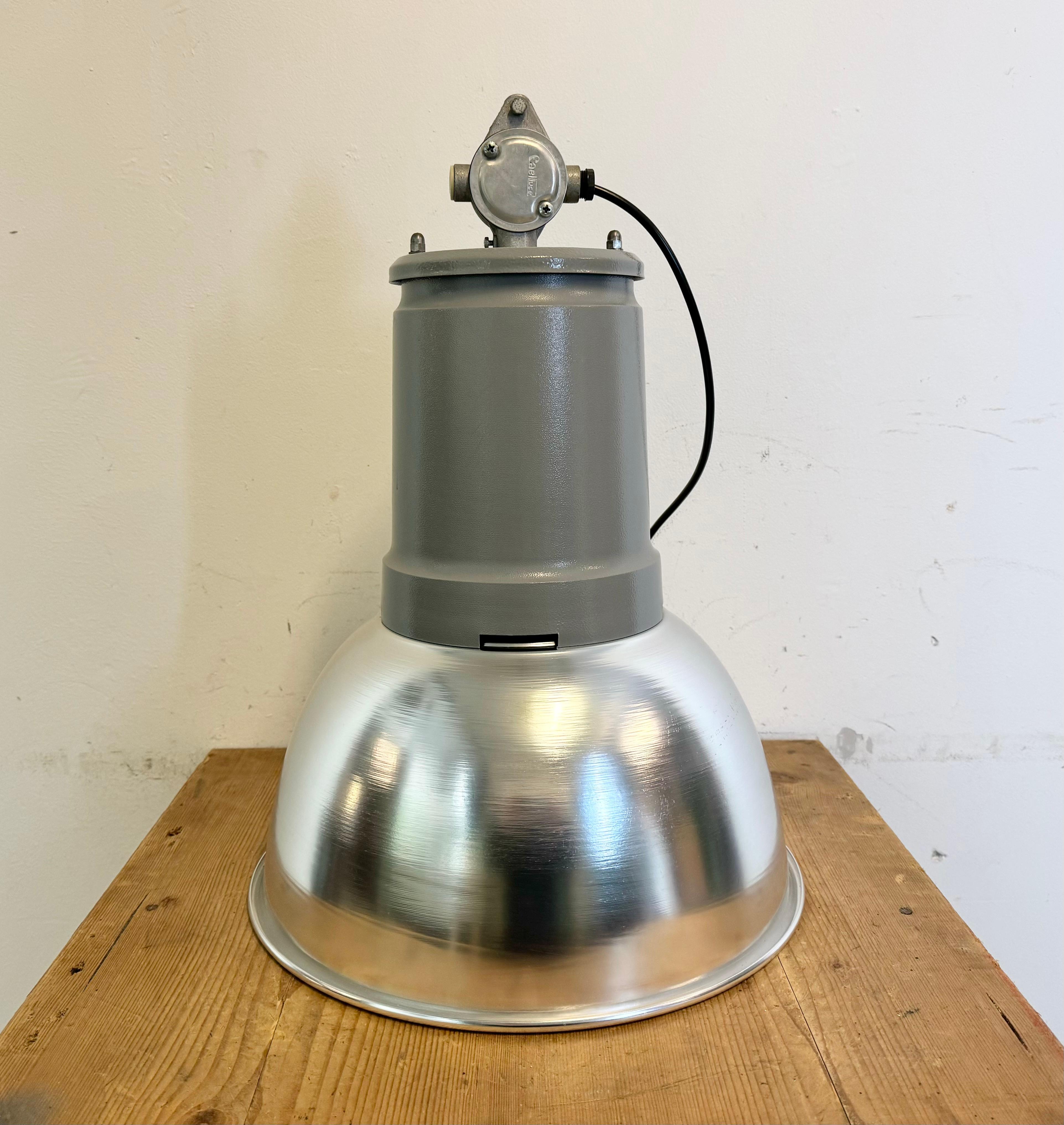 Industrial Italian Aluminium Pendant Lamp from Fael Luce, 1970s For Sale 7