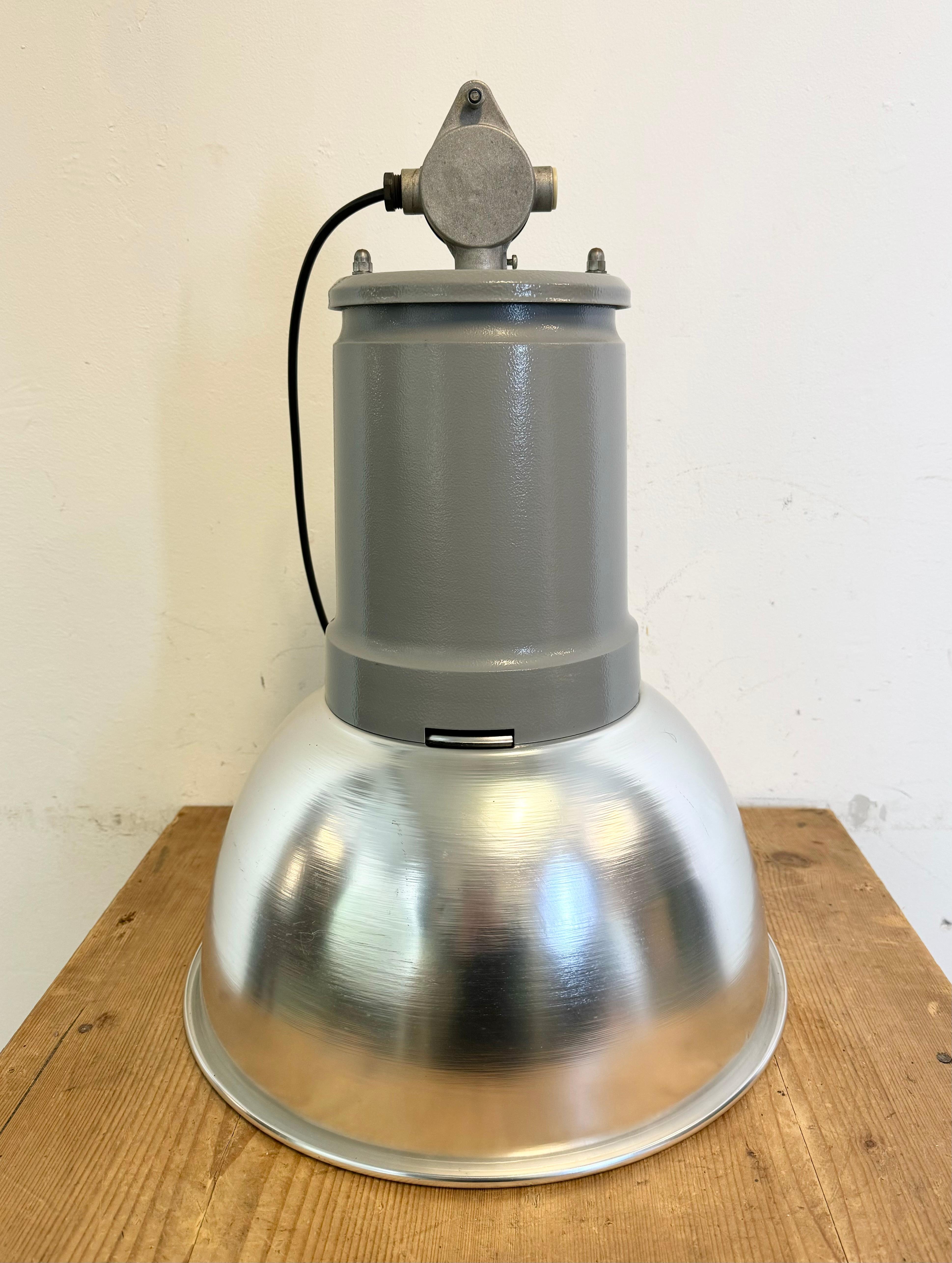 Industrial Italian Aluminium Pendant Lamp from Fael Luce, 1970s For Sale 11