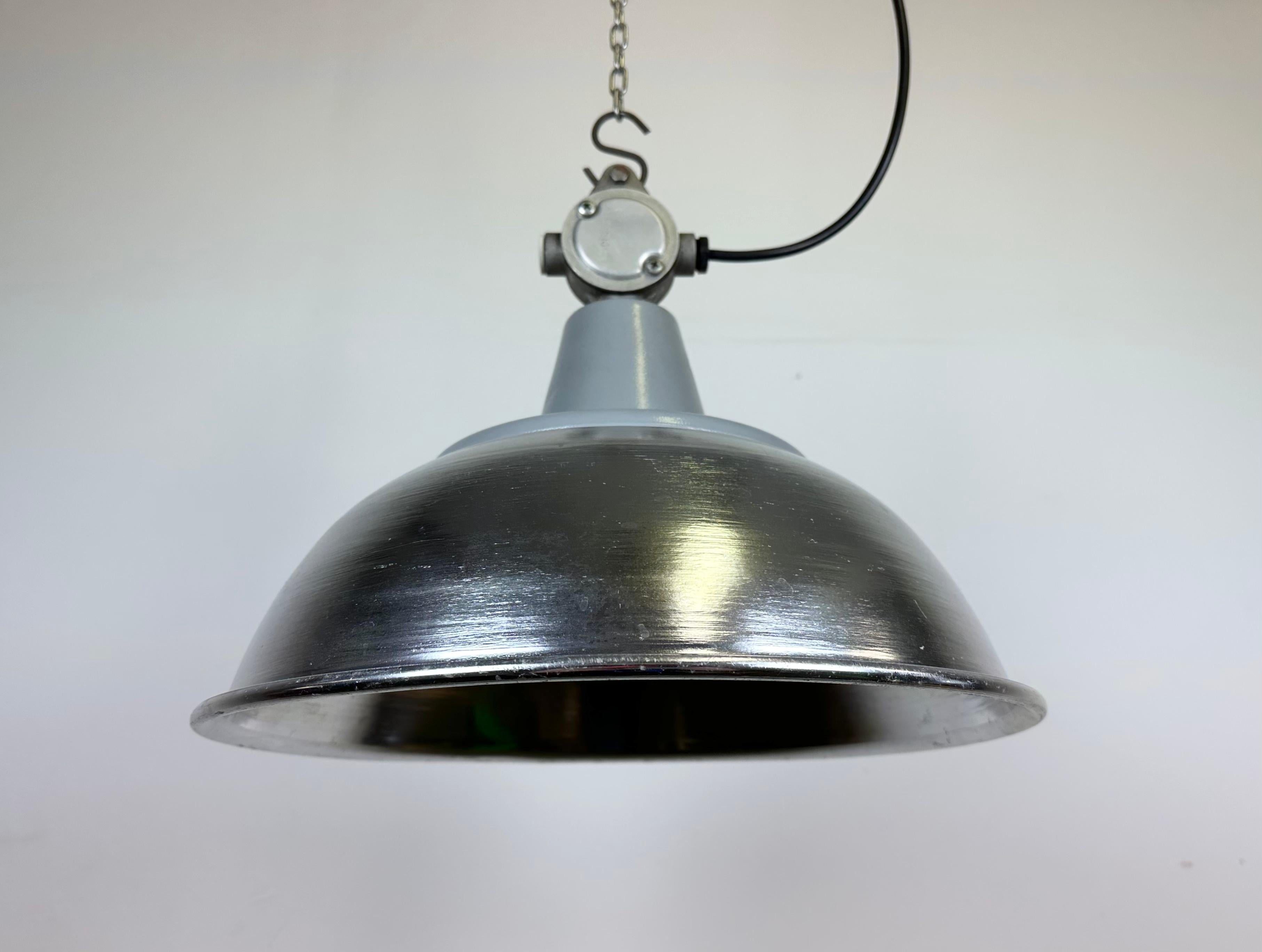 Industrial Italian Aluminium Pendant Lamp from Fael Luce, 1970s For Sale 1