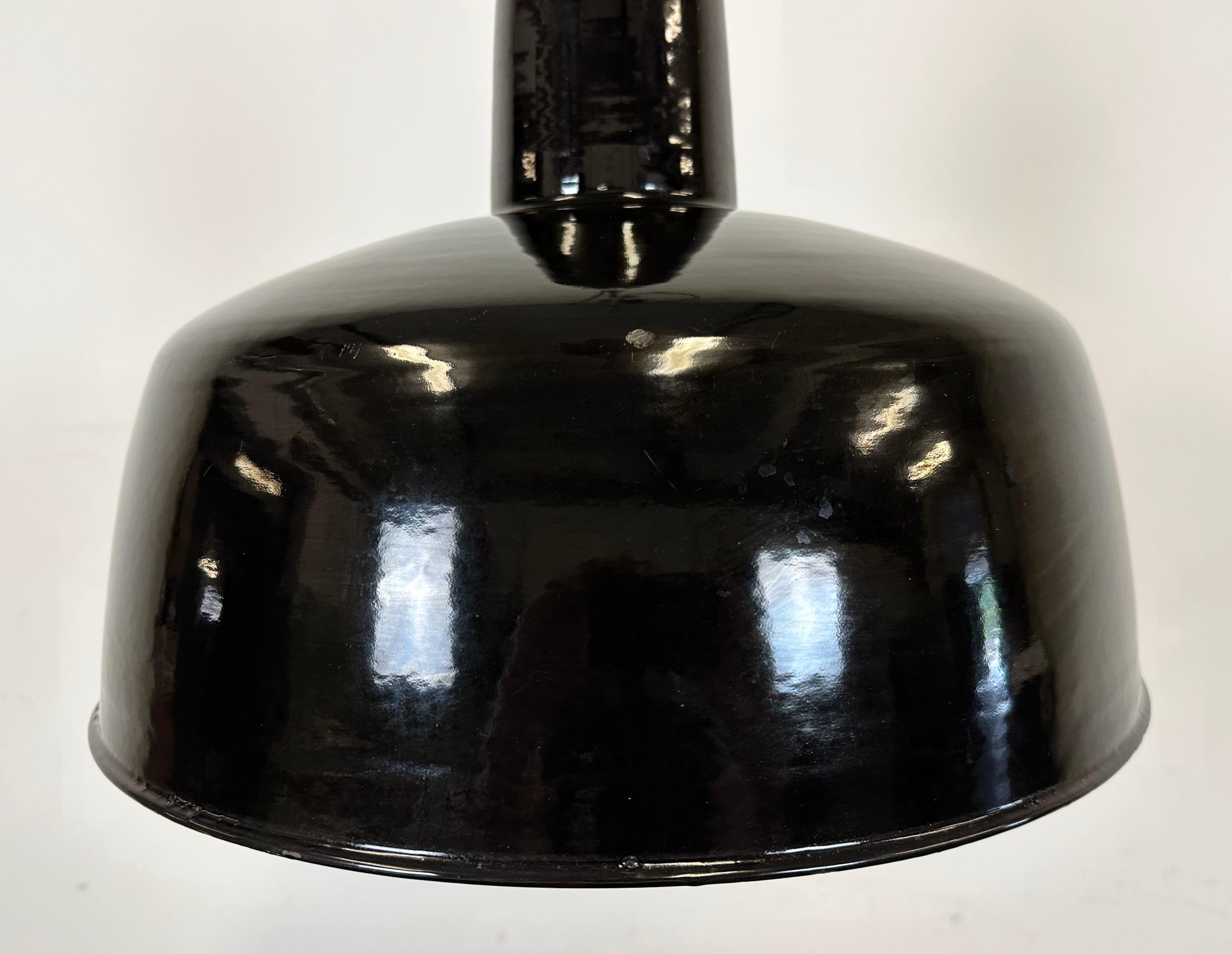 Industrial Italian Black Enamel Factory Lamp with Cast Iron Top, 1960s 1