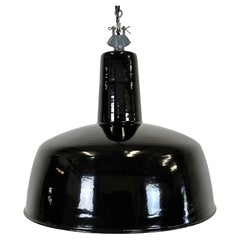 Lampe d'usine industrielle italienne en émail noir avec couvercle en fonte, années 1960
