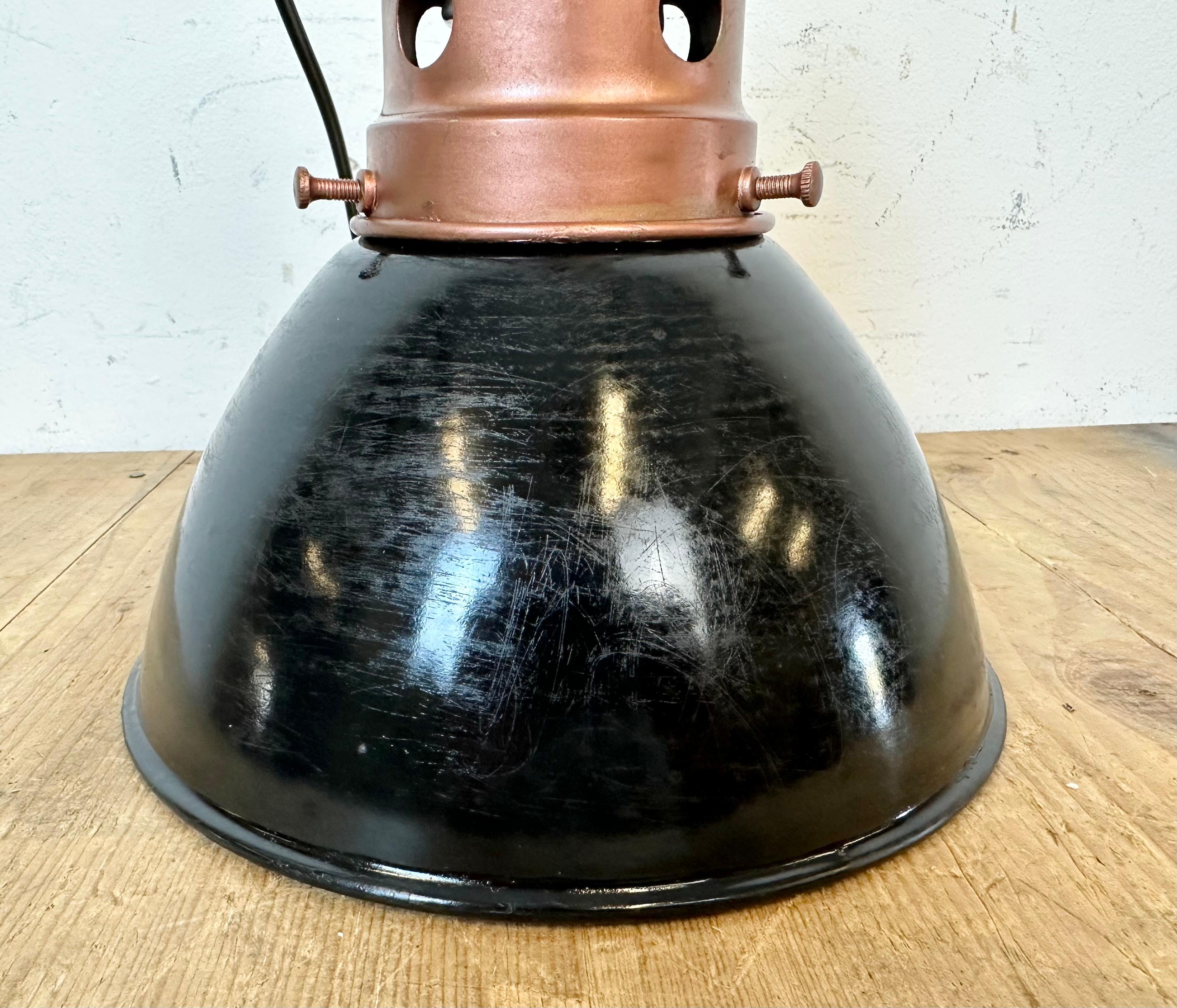 Industrial Italian Black Enamel Factory Lamp with Iron Top, 1950s For Sale 9