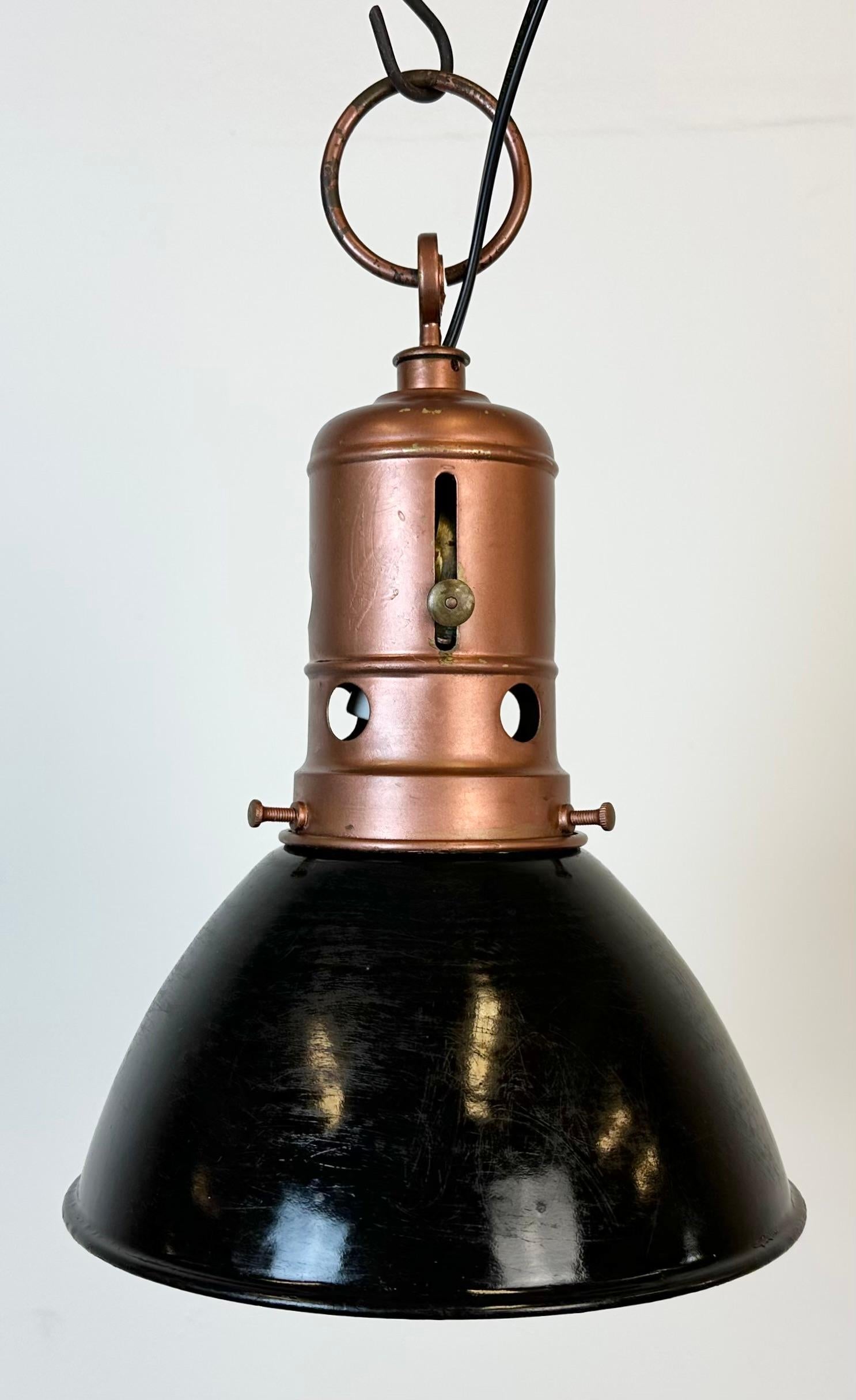 Industrial Italian Black Enamel Factory Lamp with Iron Top, 1950s In Fair Condition For Sale In Kojetice, CZ