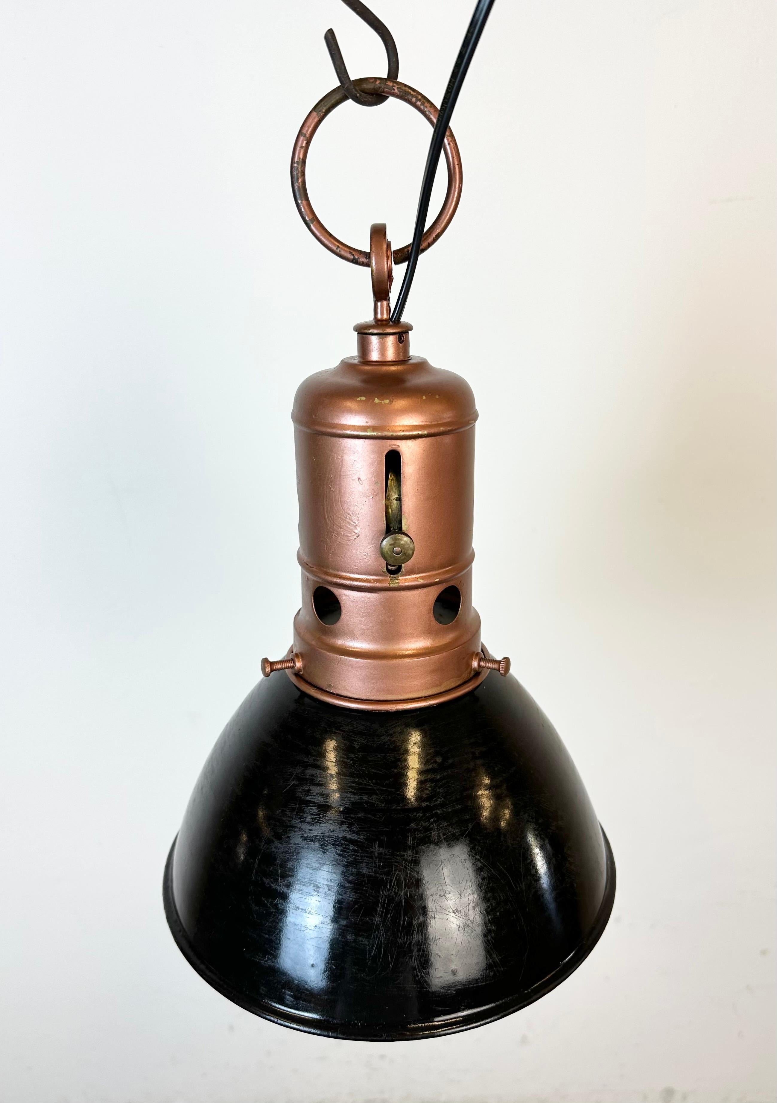 Industrial Italian Black Enamel Factory Lamp with Iron Top, 1950s For Sale 4