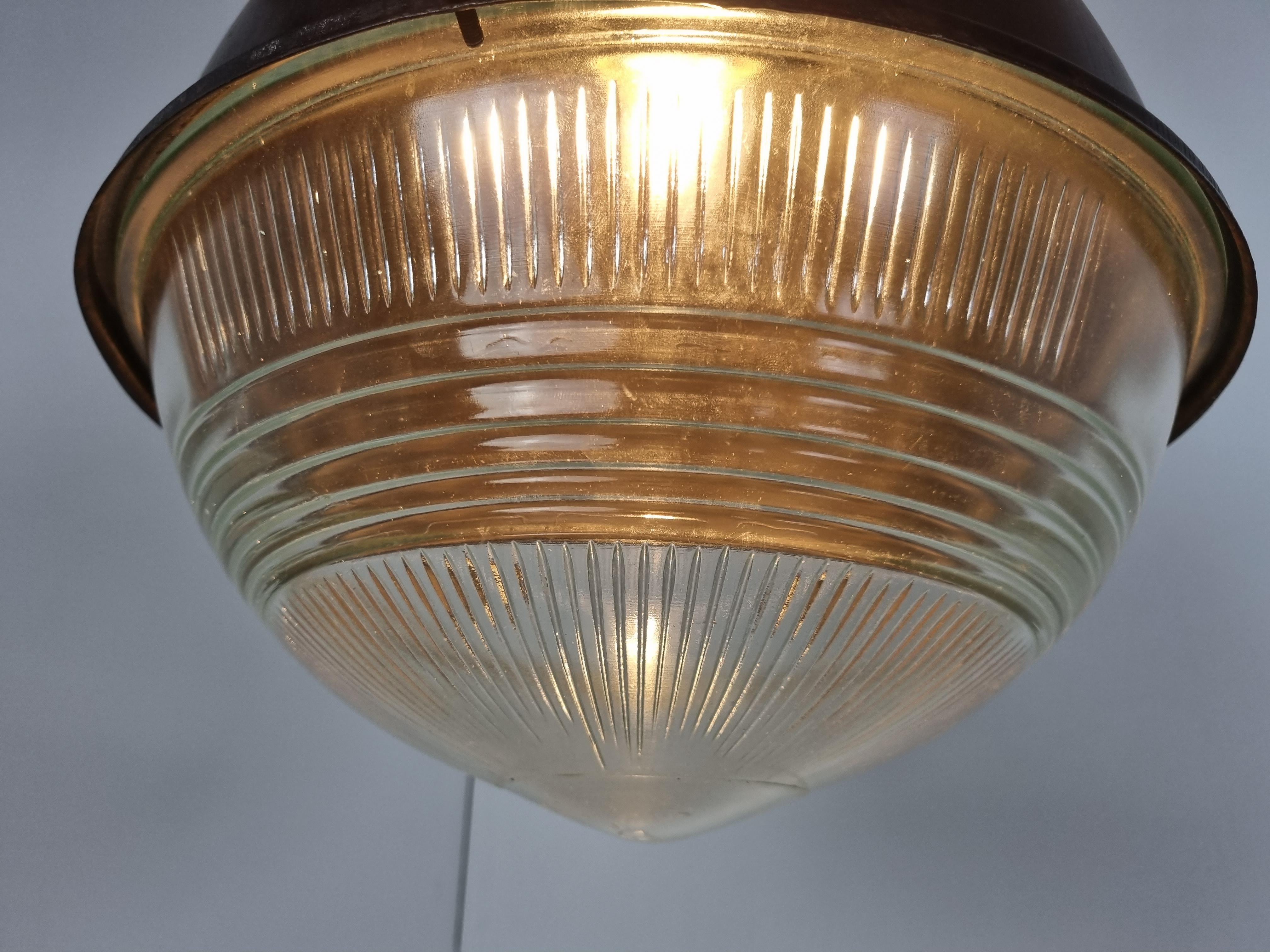 Lampes industrielles avec verre, années 1930 en vente 1